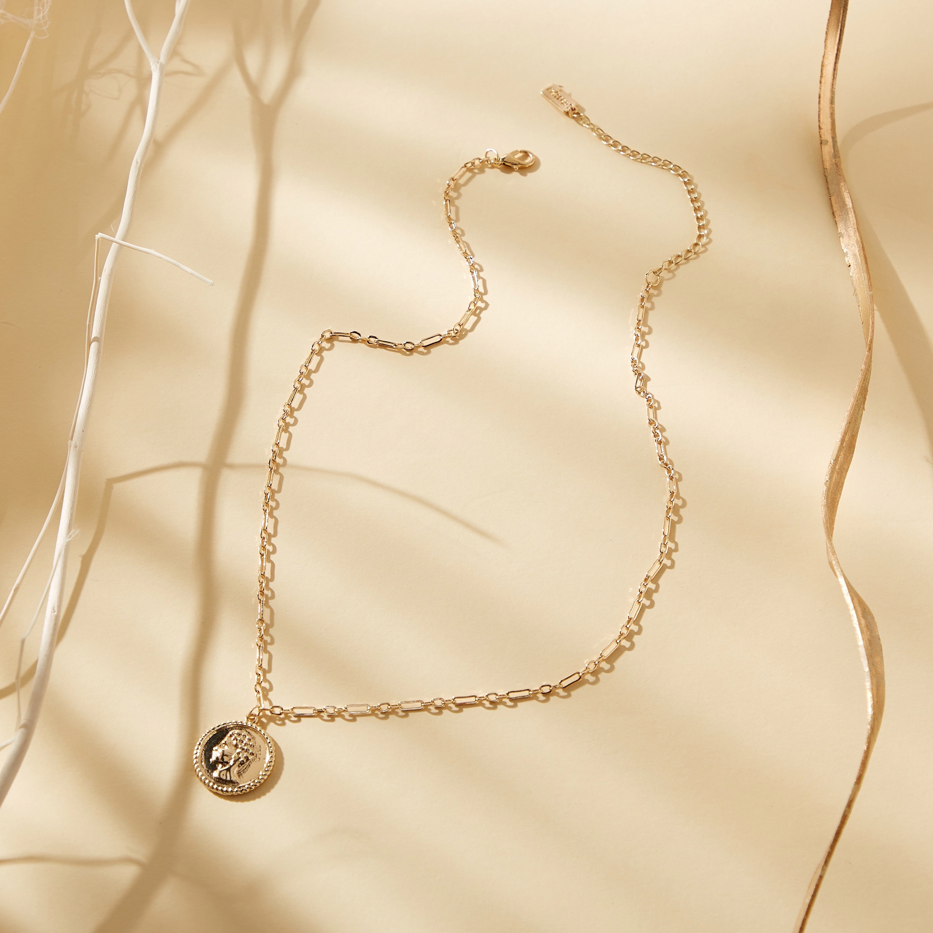 Buy Women s Metallic Chainlink Necklace with Zodiac Virgo Pendant