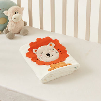 Juniors Lion Embroidered Blanket with 3D Applique Detail - 100x75 cms