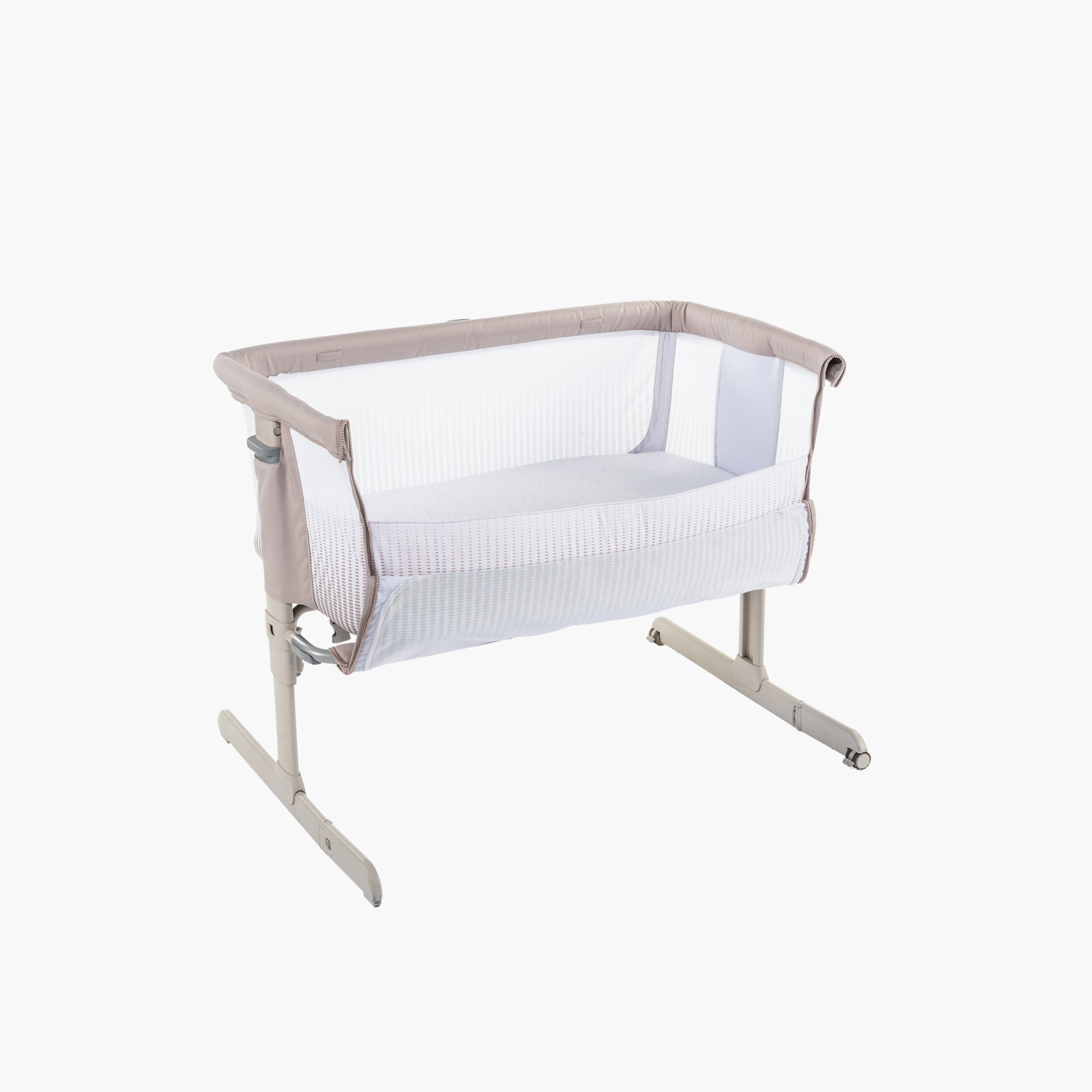 Bassinet next to clearance me