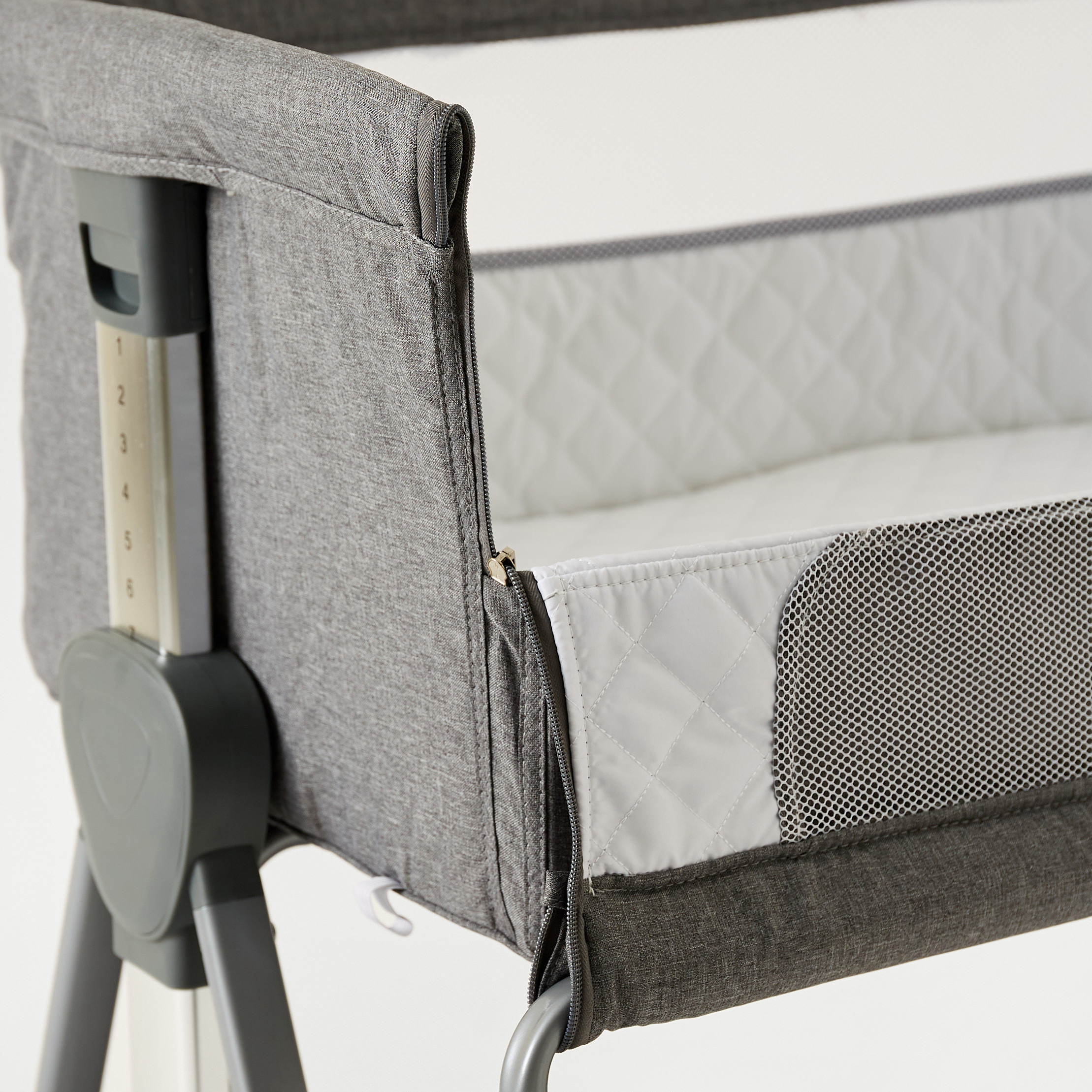 Juniors Percy Side Bassinet-baby-nursery-furniture-cribsandbeds-bassinets-image-7