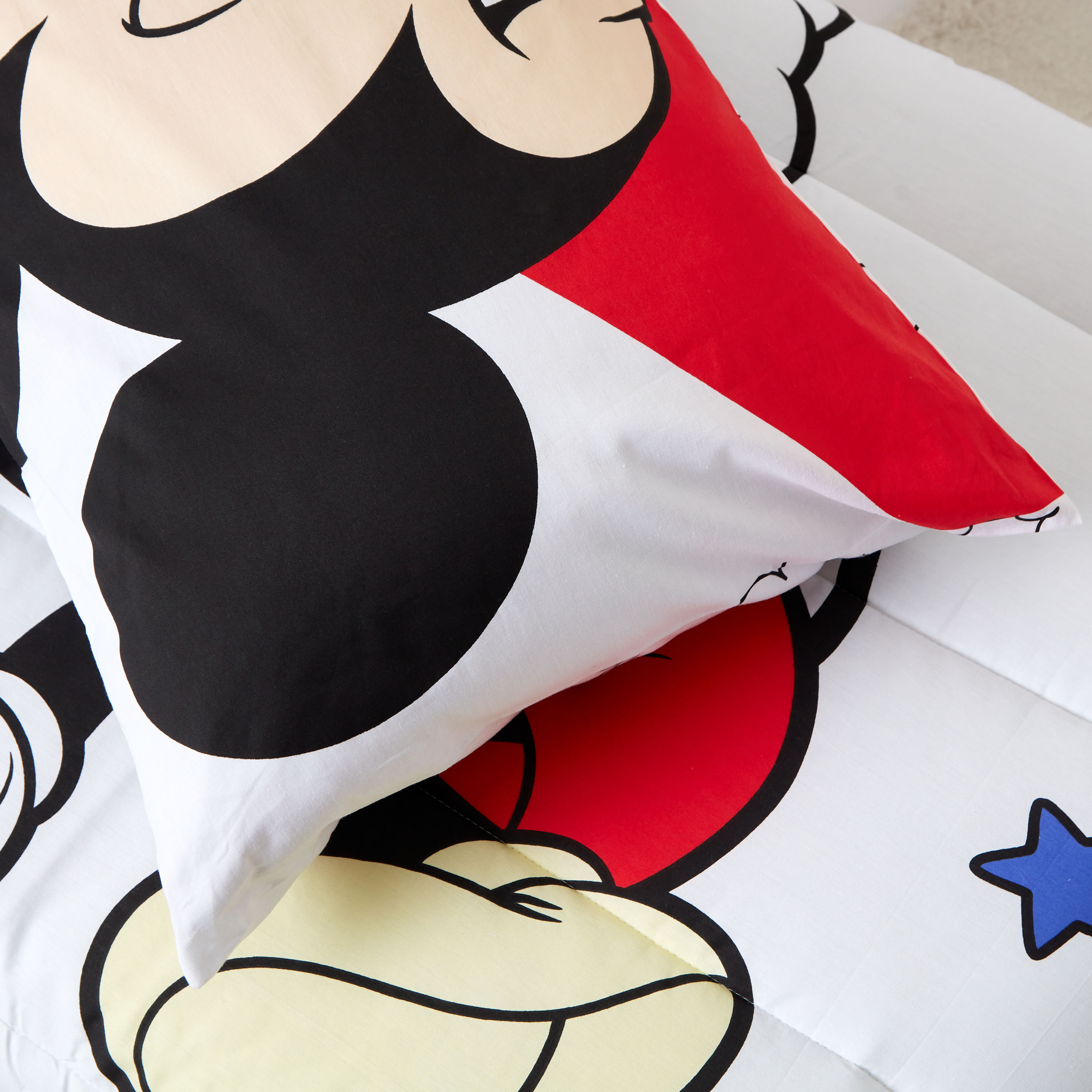 Disney Mickey Mouse Print 3-Piece Toddler Comforter Set - 140x180 cms-baby-nursery-toddlerbedding-image-4