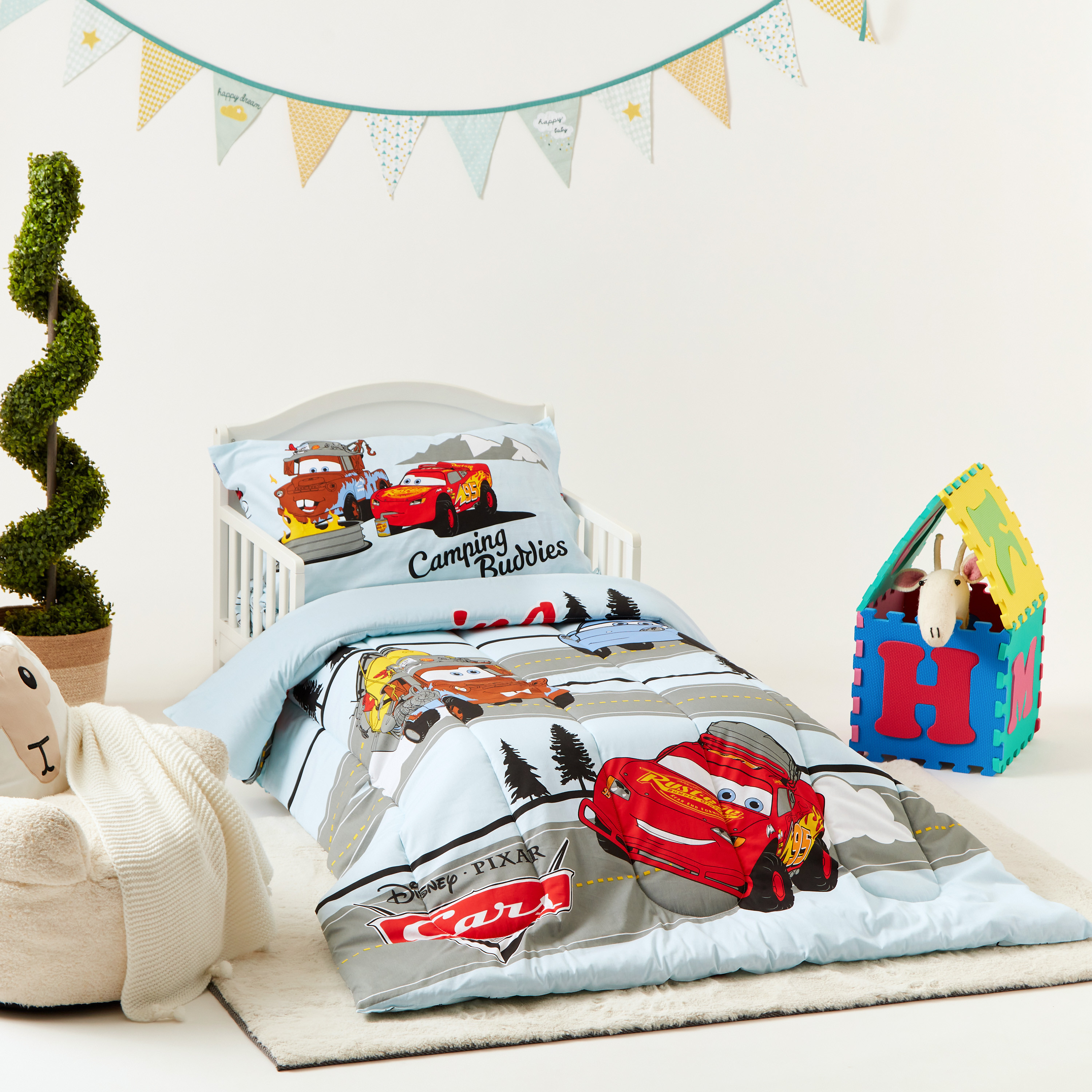 طقم لحاف أطفال 3 قطع بطبعات كارز من ديزني - 140x180 سم-baby-nursery-toddlerbedding-image-8