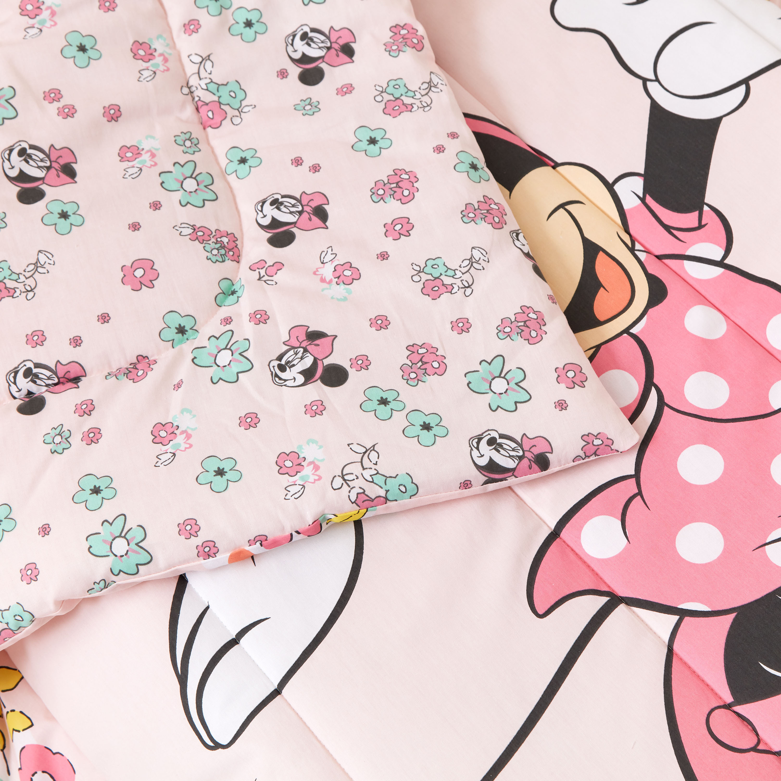 طقم لحاف أطفال 3 قطع بطبعات ميني ماوس من ديزني - 140x180 سم-baby-nursery-toddlerbedding-image-7
