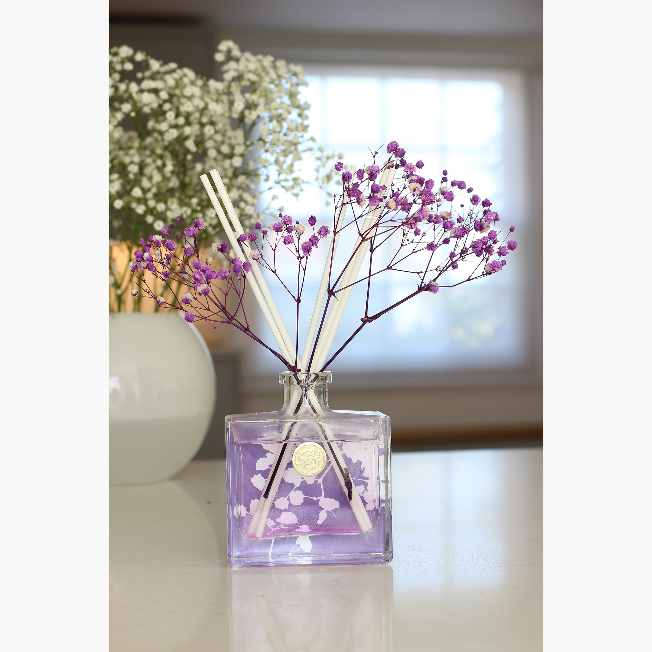 موزع عطور بالأعواد برائحة زهر البرقوق والرمان من آشلي آند بيروود - 150 مل-household-homefragrance-reeddiffusers-image-1