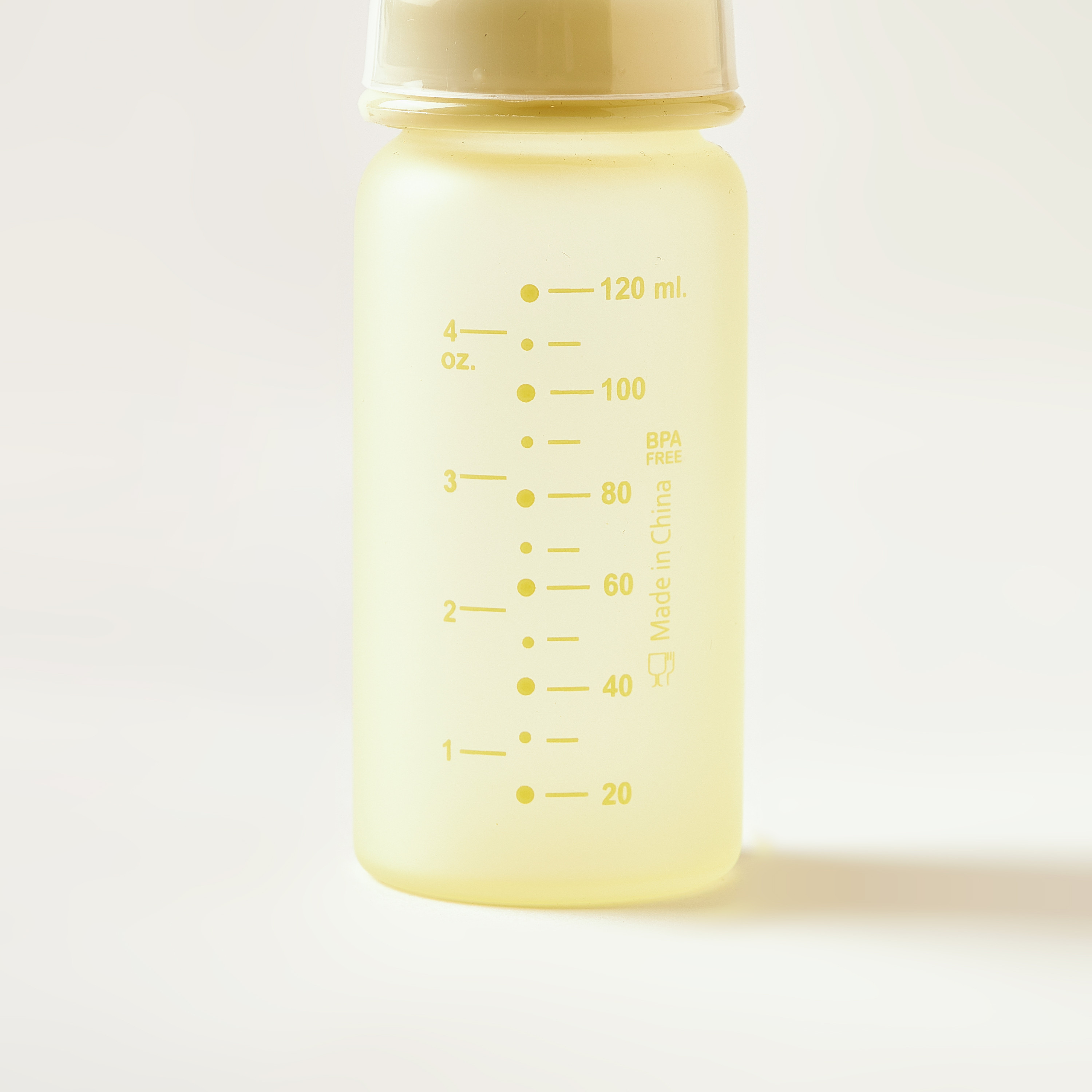 Giggles Glass Feeding Bottle with Cap - 120 ml-baby-feeding-feedingbottles-bottlesandteats-image-3
