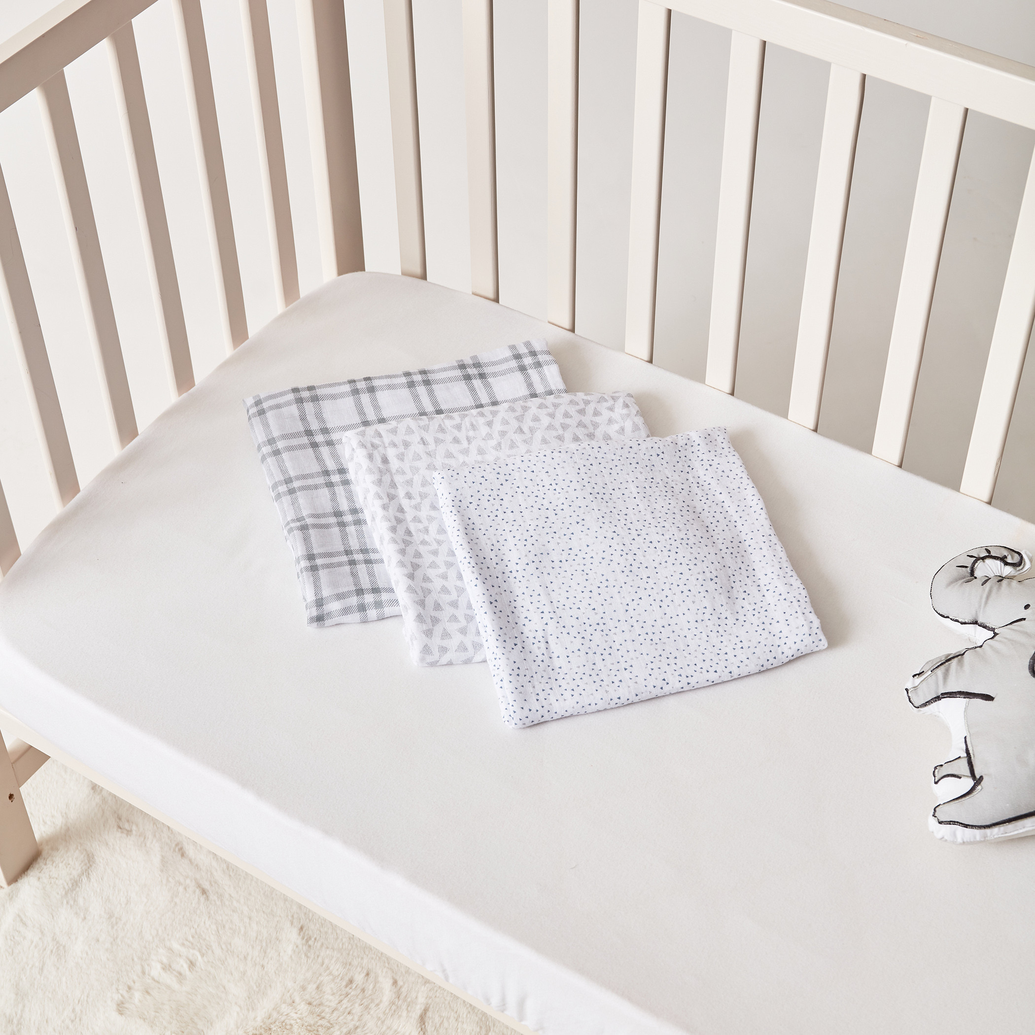 Giggles 3-Piece Printed Swaddle Wrap Set - 100x100 cms-baby-nursery-blanketsandswaddles-swaddlesandsleepingbags-image-4