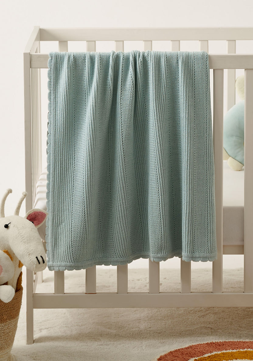 Juniors Knitted Blanket with Scallop Hem - 81x107 cms-Blankets and Throws-image-0