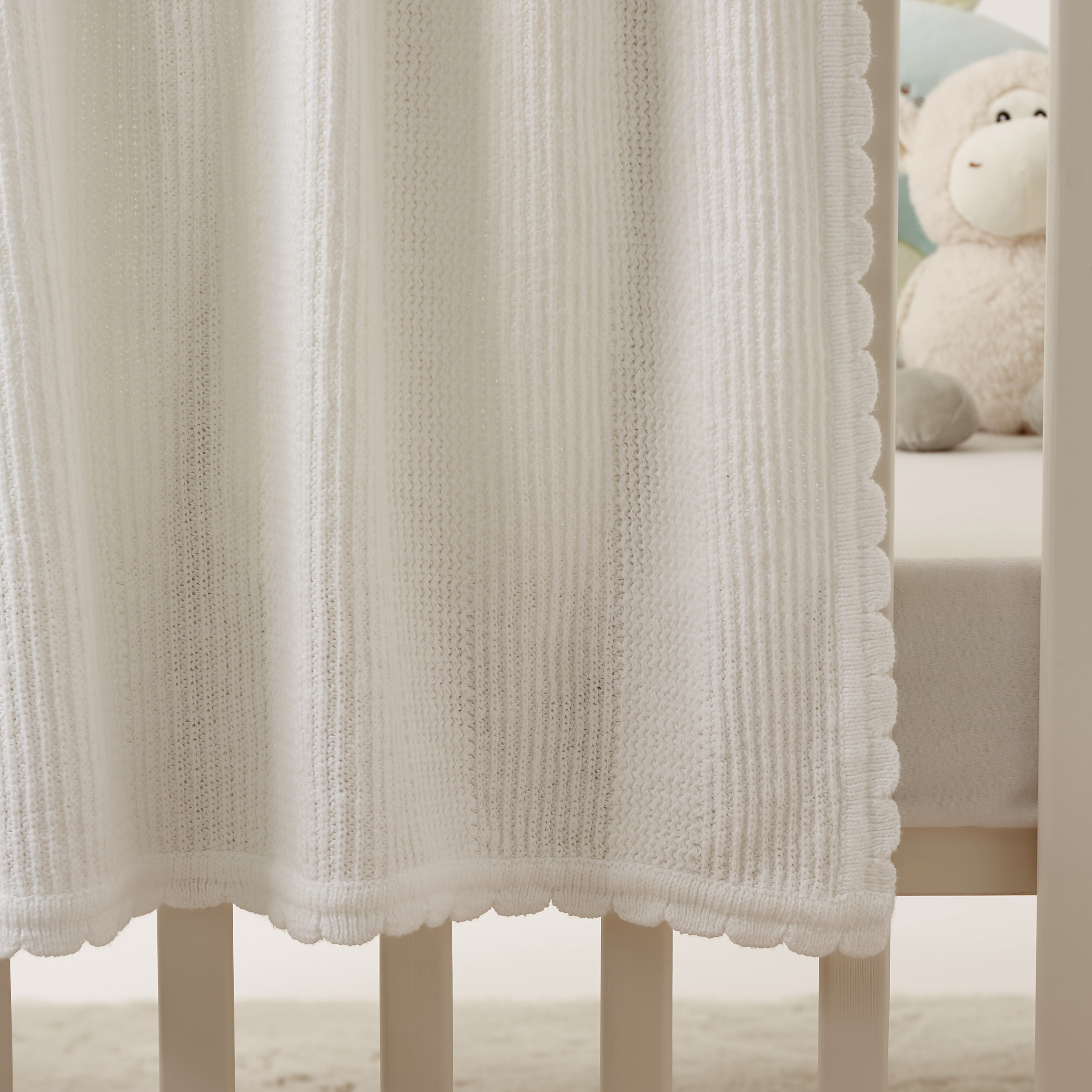 بطانية منسوجة بحافة صدفية من جونيورز - 81x107 سم-baby-nursery-blanketsandswaddles-blanketsandquilts-image-2