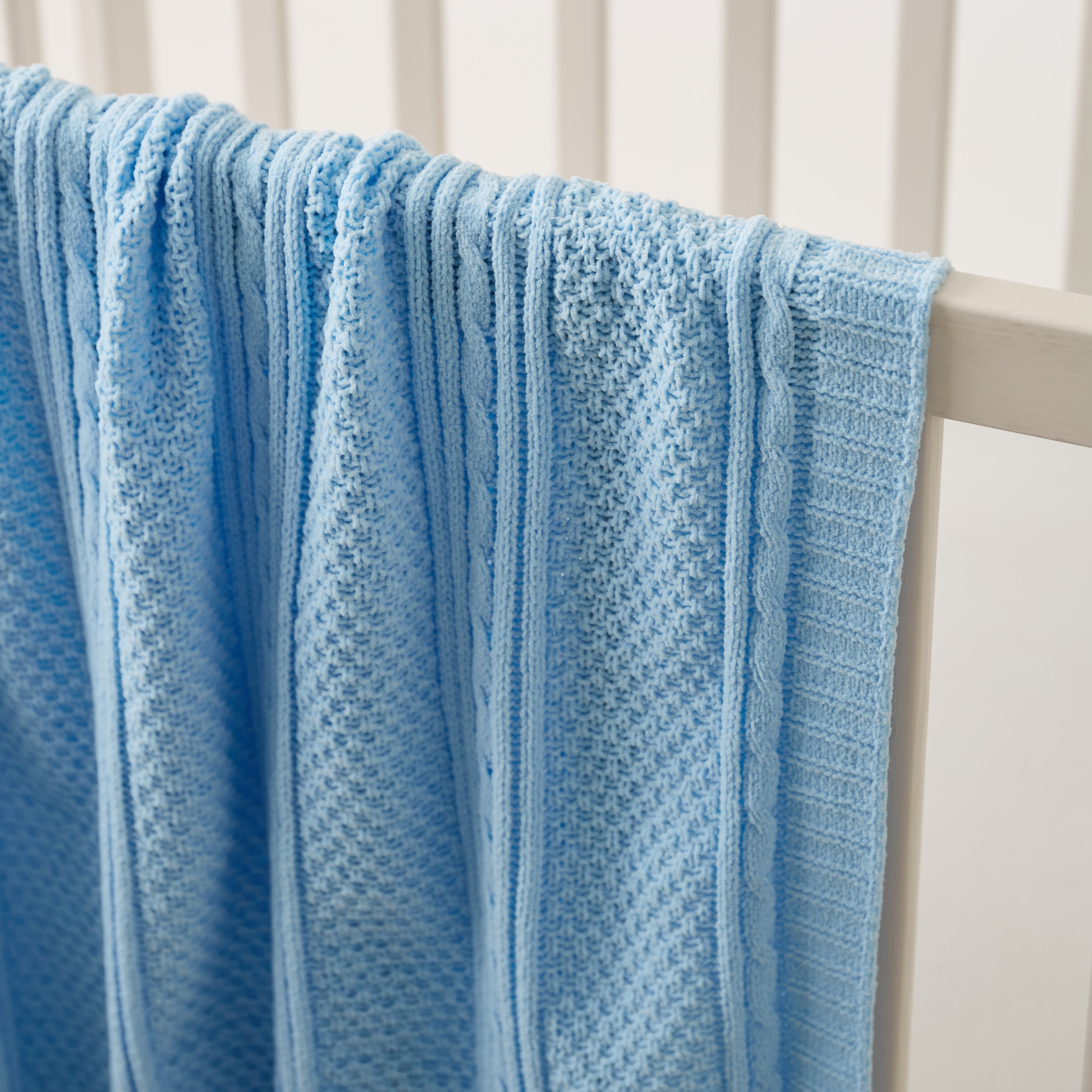 Juniors Chenille Blanket - 76x100 cms-baby-nursery-blanketsandswaddles-blanketsandquilts-image-2