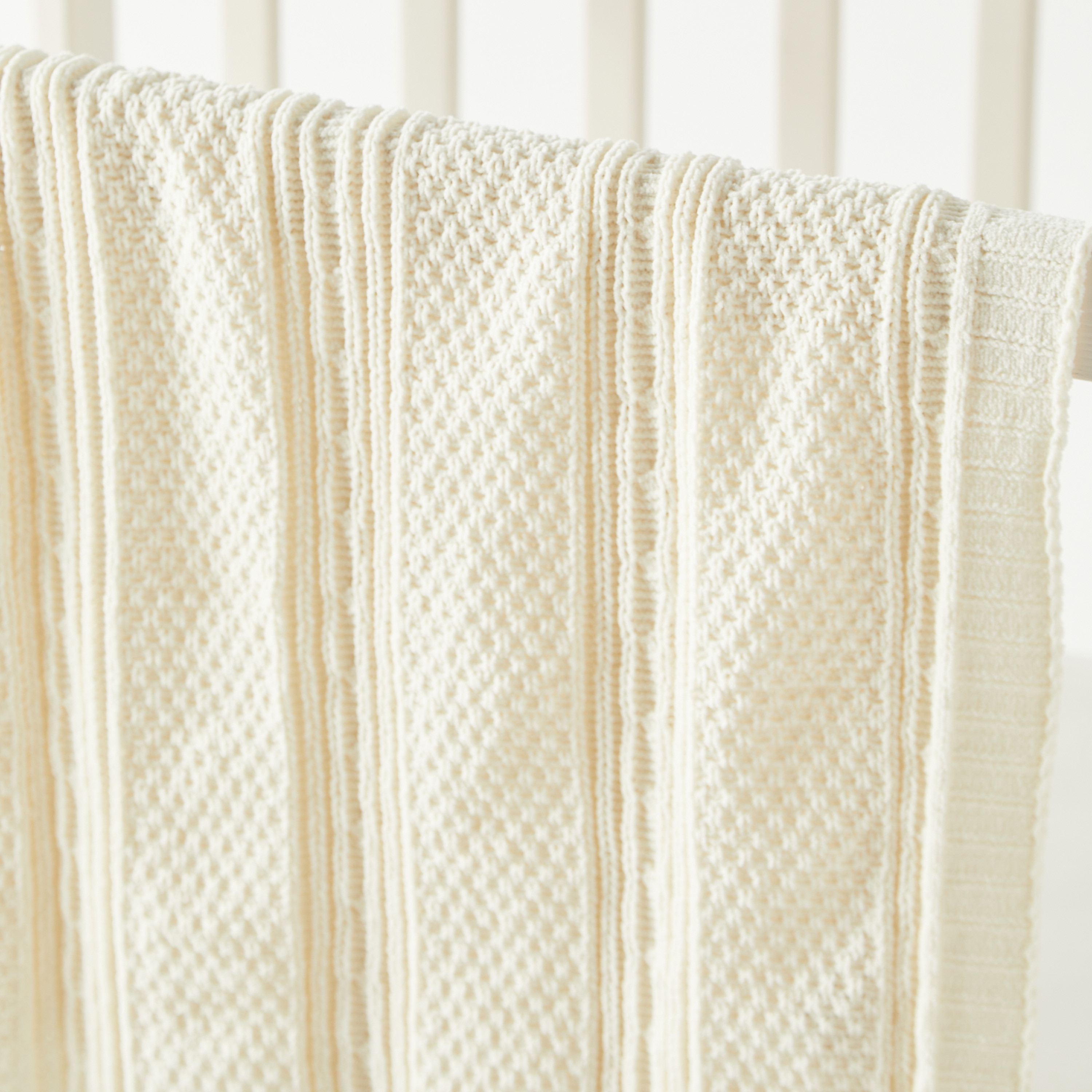 Juniors Chenille Blanket - 76x100 cms-baby-nursery-blanketsandswaddles-blanketsandquilts-image-2