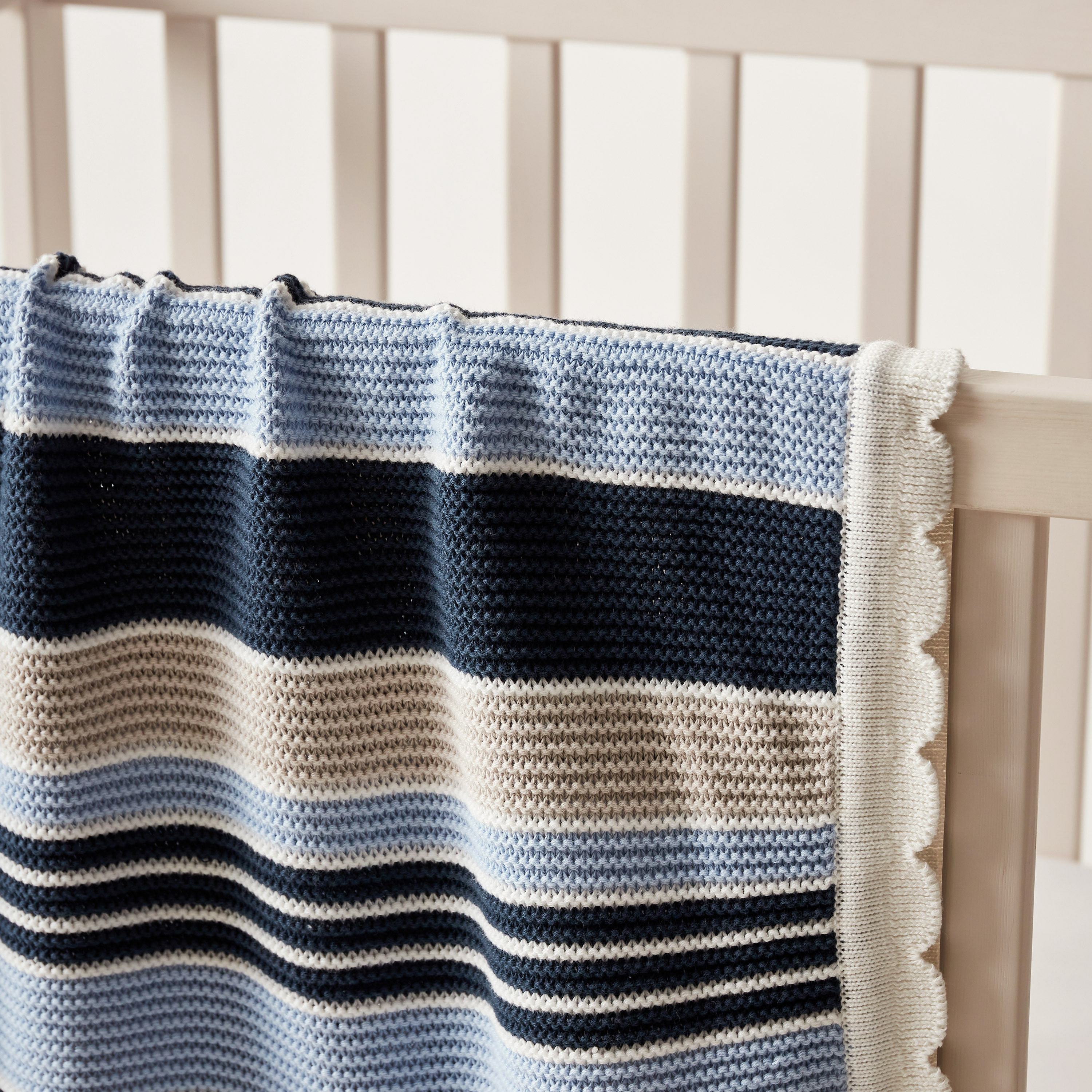 بطانية مخططة من جونيورز - 70x90 سم-baby-nursery-blanketsandswaddles-blanketsandquilts-image-2