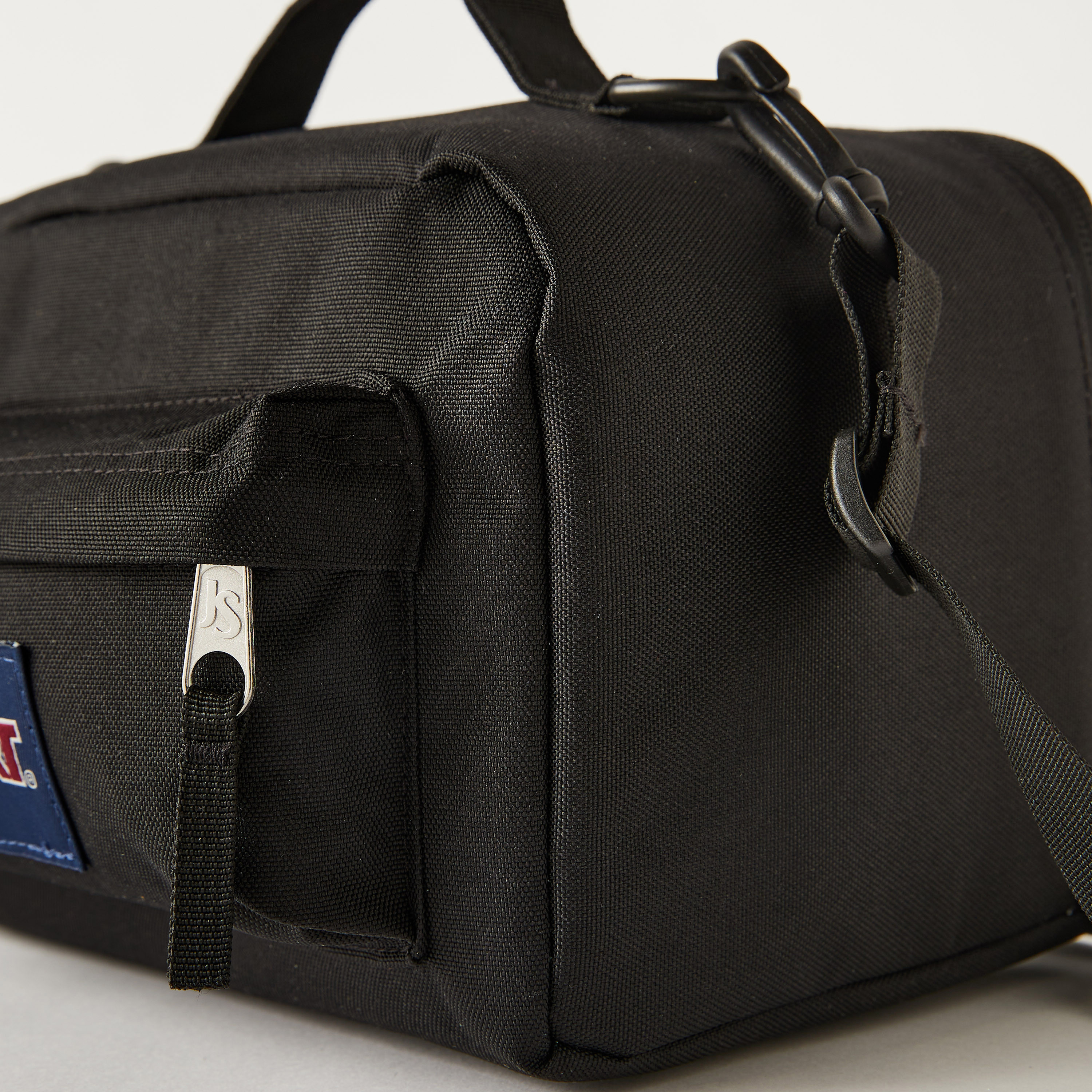 Jansport Solid Lunch Bag with Detachable Strap and Zip Closure - Lifetime Warranty-school-lunchessentials-lunchbags-image-3