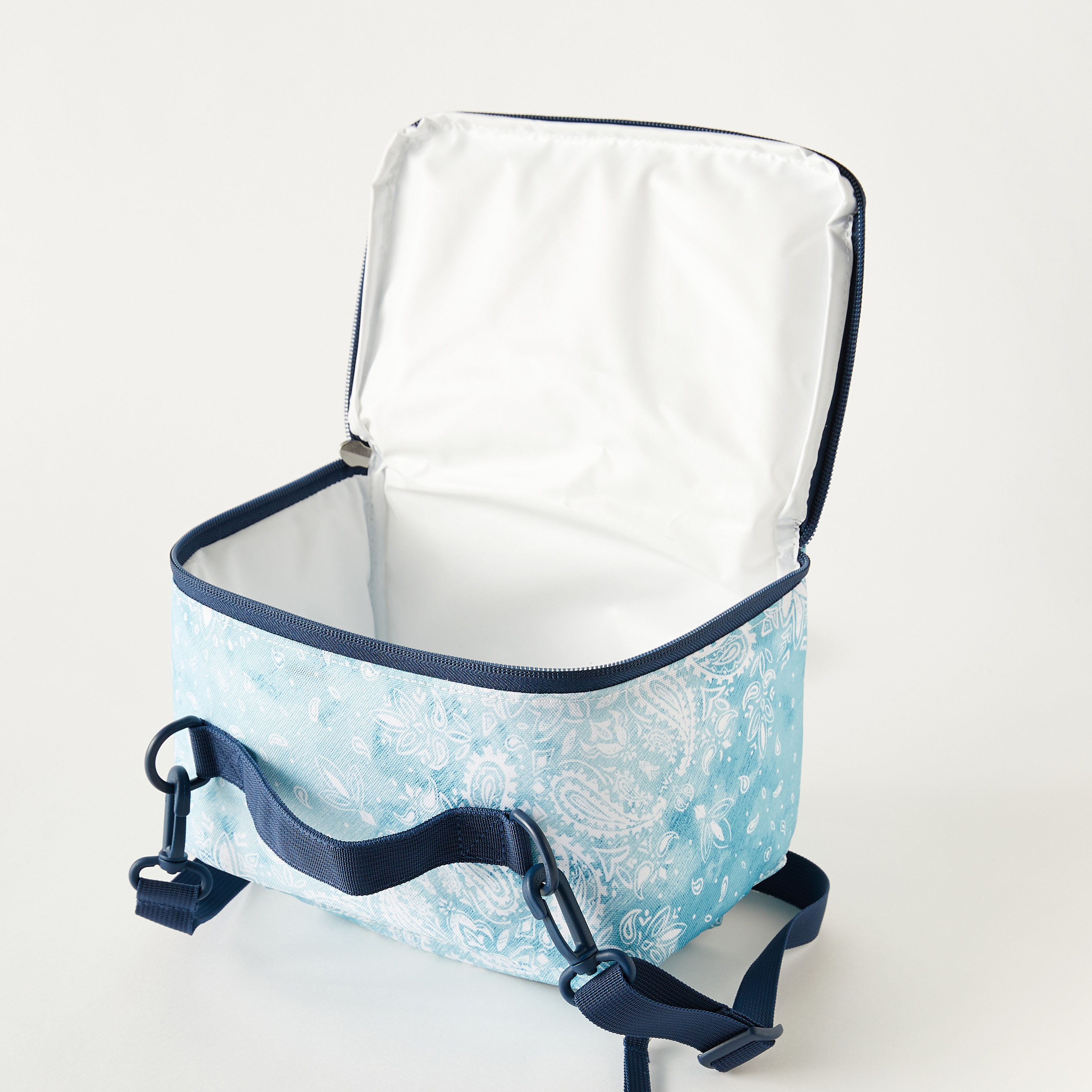 Jansport Printed Lunch Bag with Detachable Strap and Zip Closure-school-lunchessentials-lunchbags-image-5
