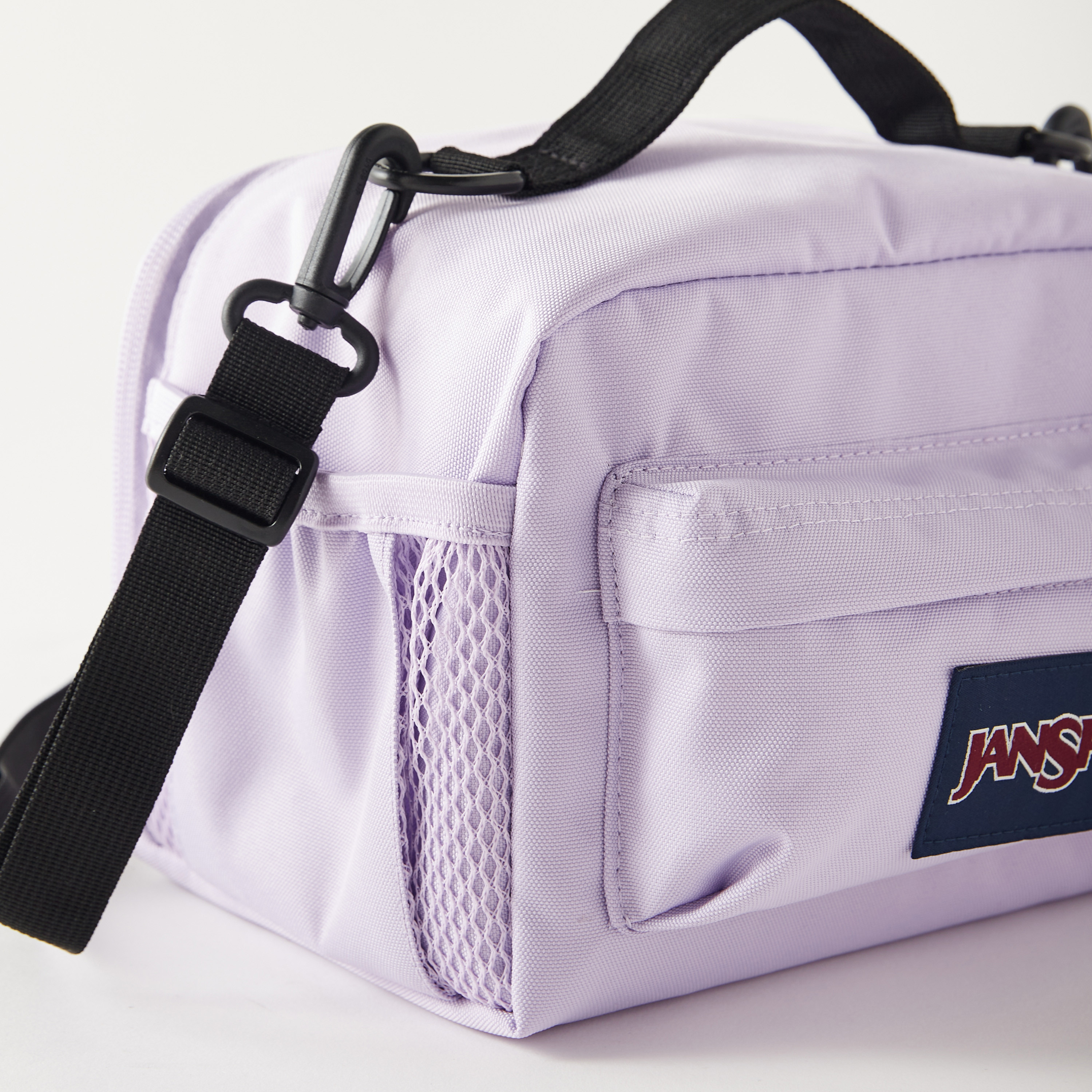 Jansport Solid Lunch Bag with Detachable Strap and Zip Closure - Lifetime Warranty-school-lunchessentials-lunchbags-image-3