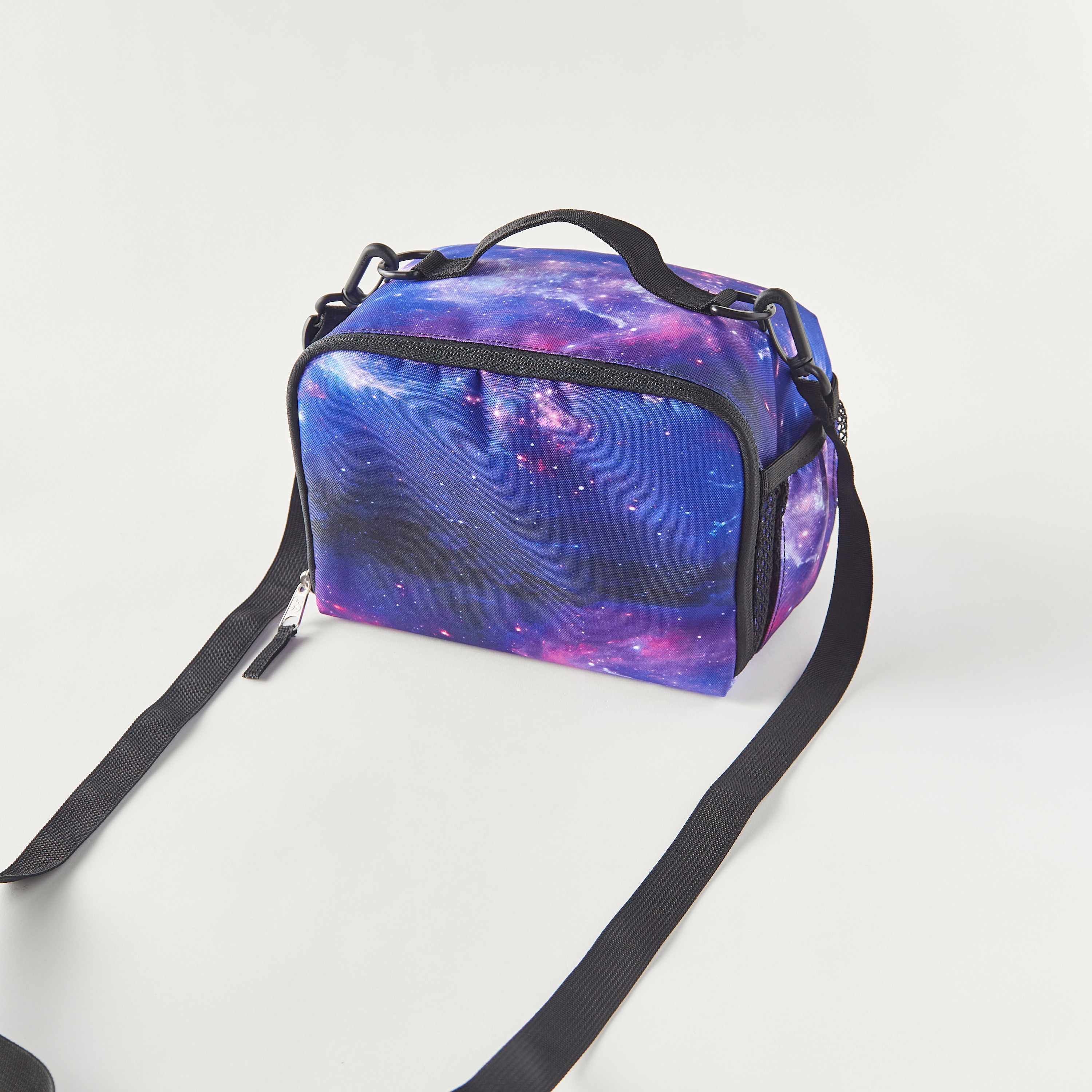 Jansport Printed Lunch Bag with Detachable Strap and Zip Closure-school-lunchessentials-lunchbags-image-4