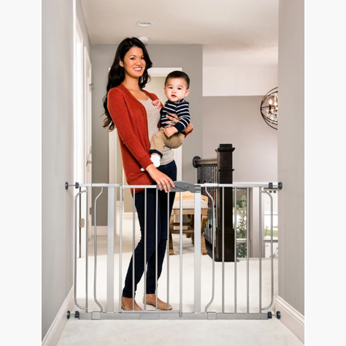 Regalo Easy Step Extra Wide Platinum Safety Gate-baby-healthandsafety-babyproofing-image-3