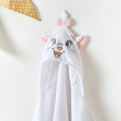 Marie Embroidered Towel with Hood - 68x94 cm