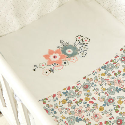 Juniors Floral Embroidery Cradle Bedding Set