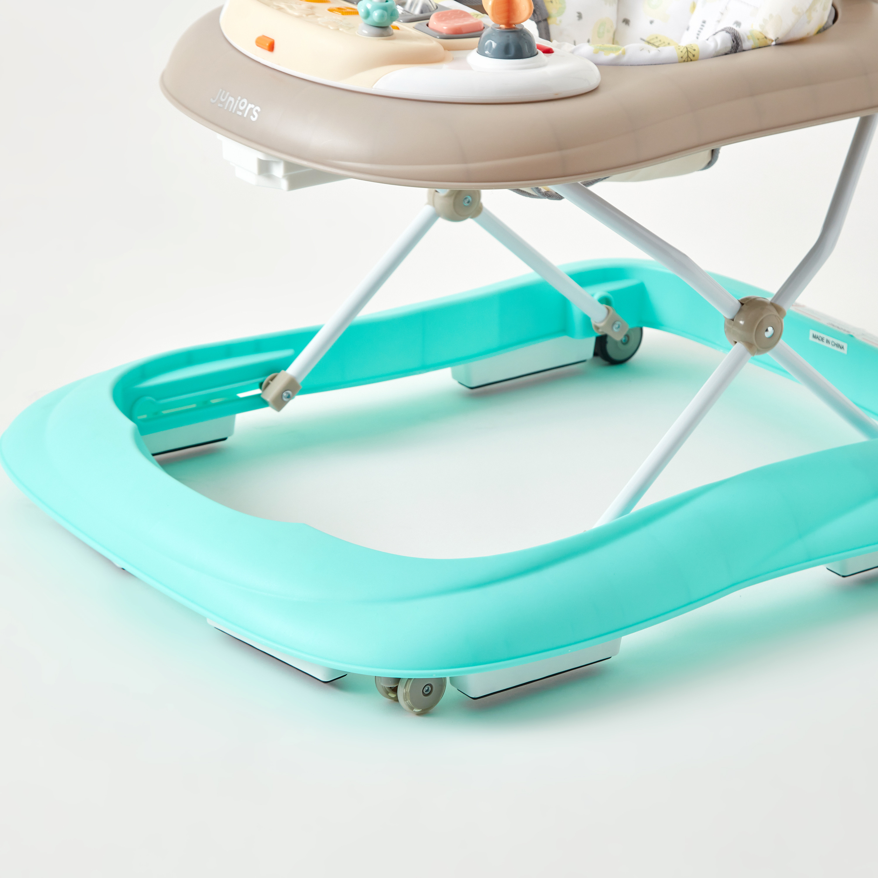 Juniors store baby walker