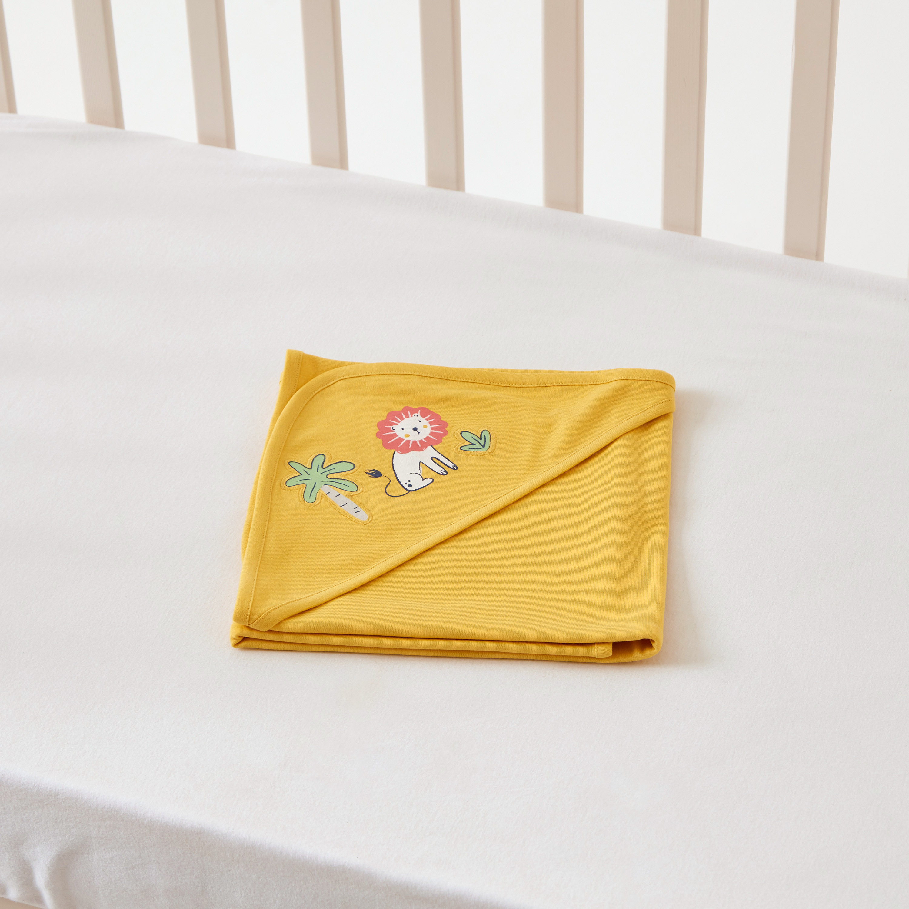 بطانية حديثي ولادة سادة بقبعة من جونيورز - 80x80 سم-baby-nursery-blanketsandswaddles-receivingblankets-image-4