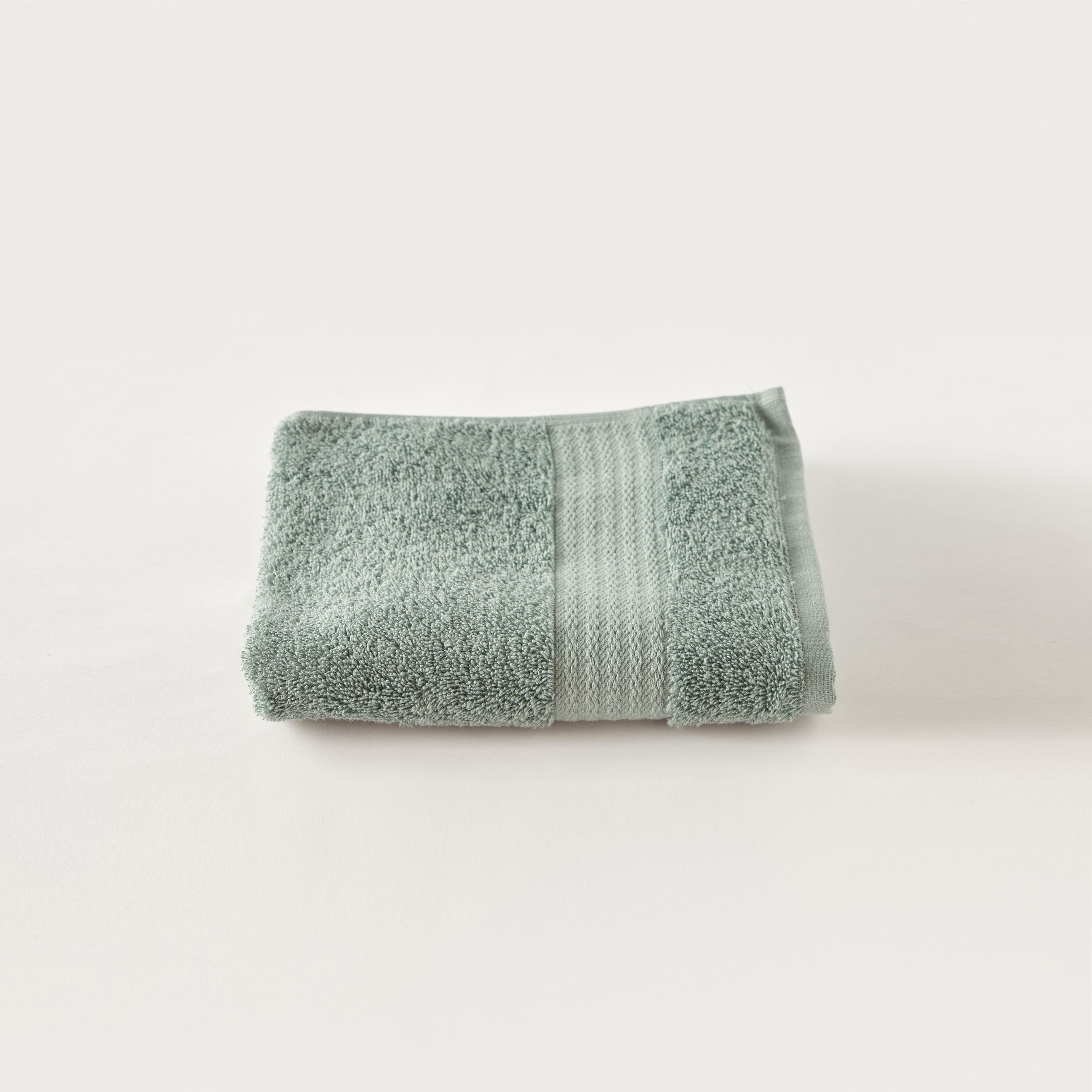 Solid Hand Towel - 70x40 cms-household-bathandlaundry-bathlinen-towels-image-1