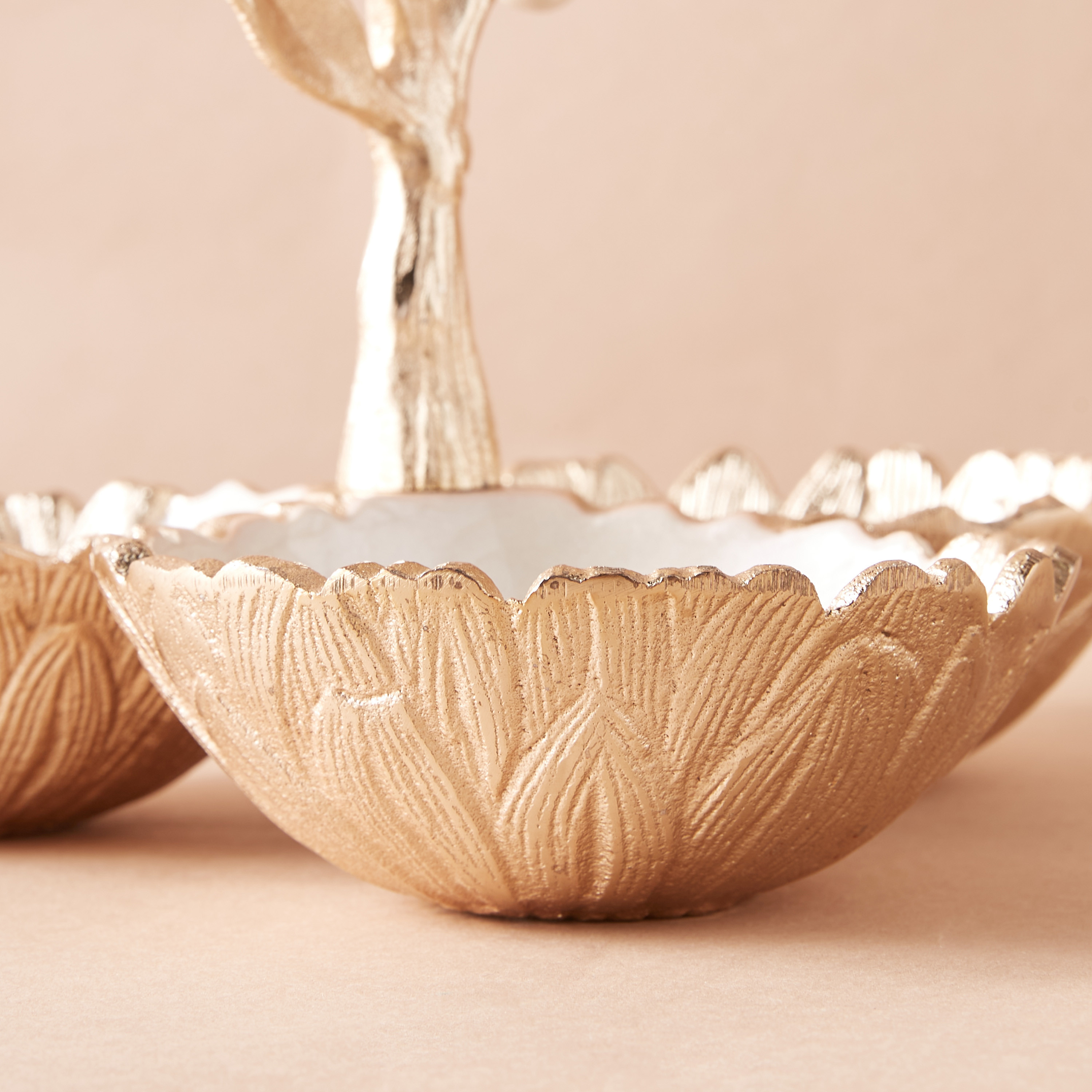 وعاء مكسرات مزيّن بالأزهار - 23x23 سم-household-dining-dinnerware-bowls-image-1
