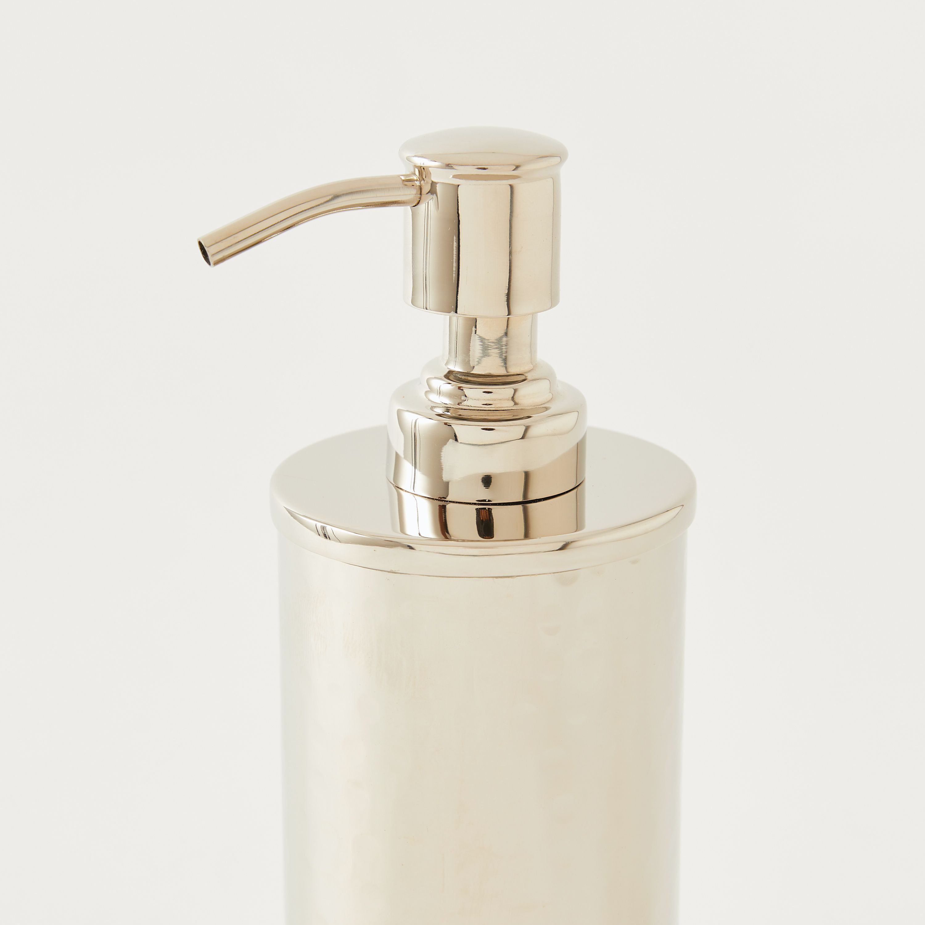 موزع صابون سائل بتفاصيل مفرغة-household-bathandlaundry-bathaccessories-soapdishesanddispensers-image-3