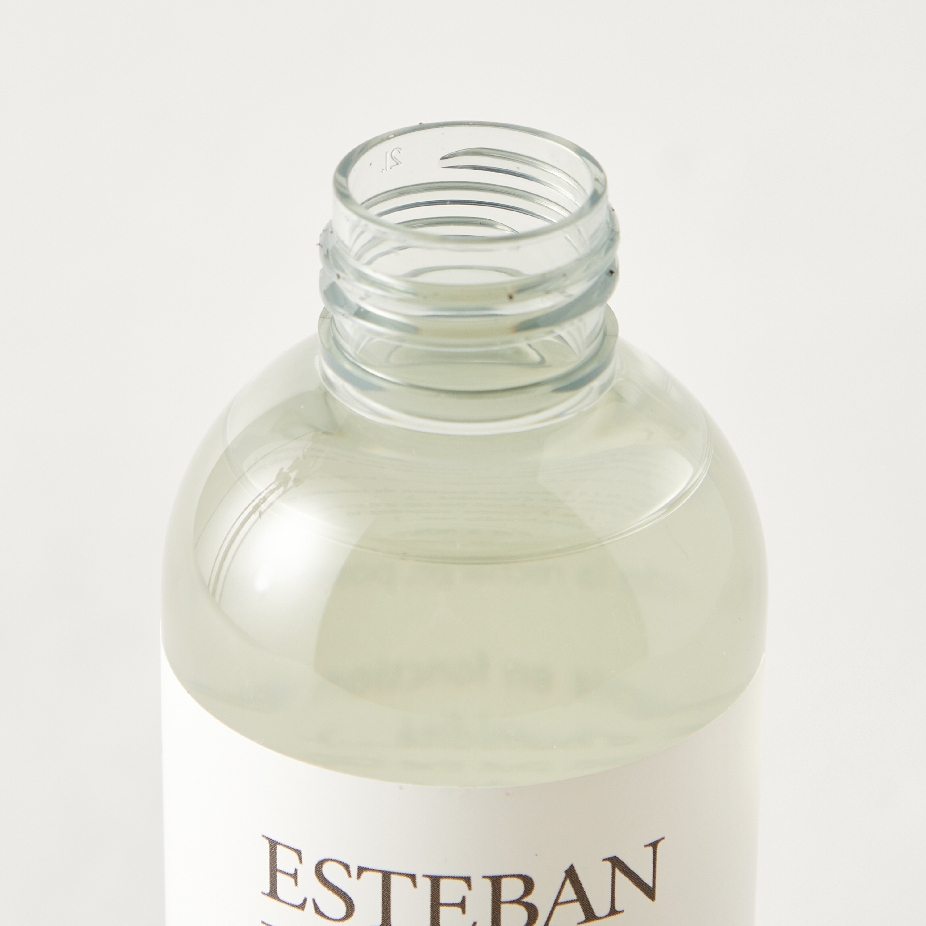 Esteban Reve Blanc Reed Diffuser Oil  - 250 ml-household-homefragrance-reeddiffusers-image-3