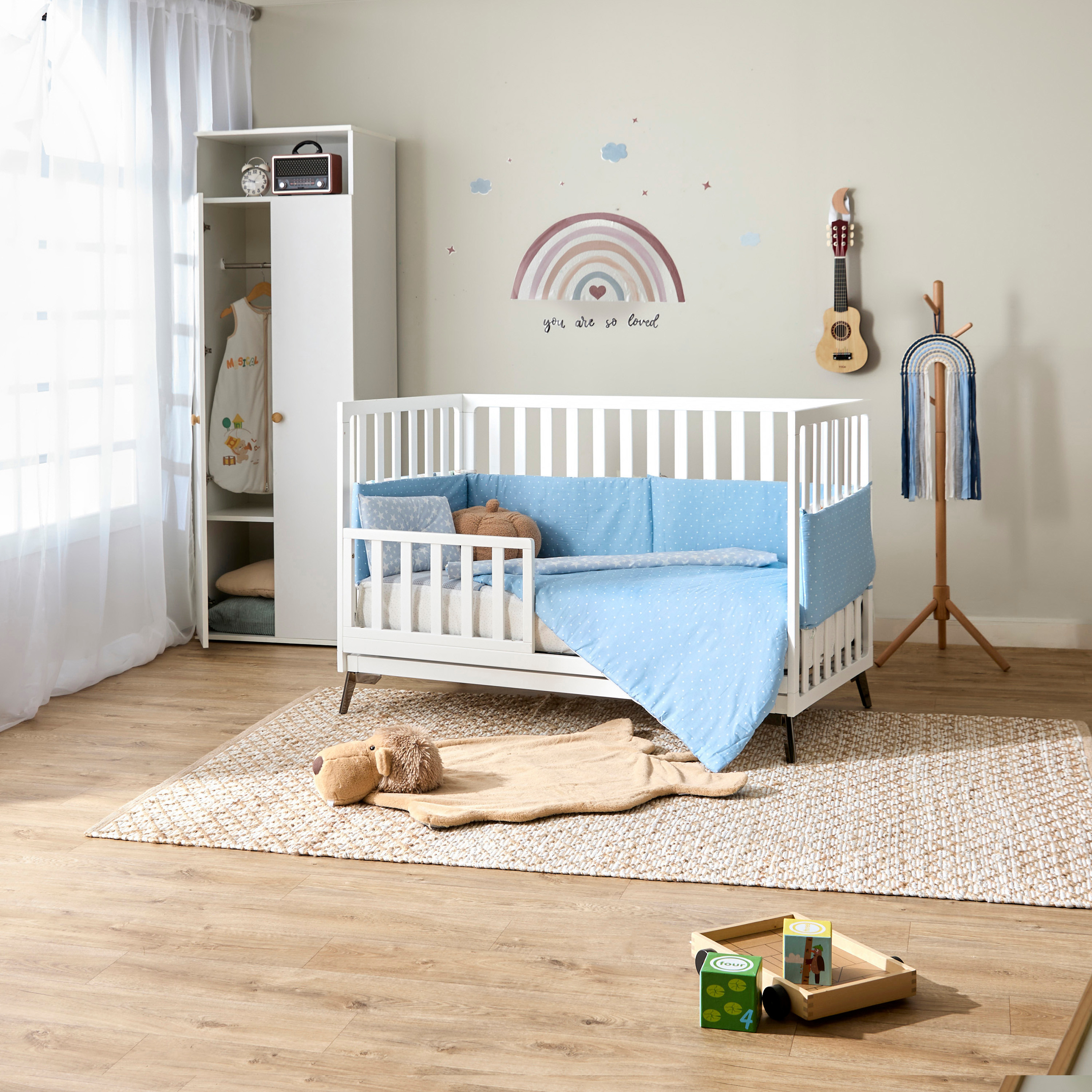 Juniors Austin Crib with Convertible Design and Adjustable Height (Up to 5 years)-baby-nursery-furniture-cribsandbeds-babycribs-image-13
