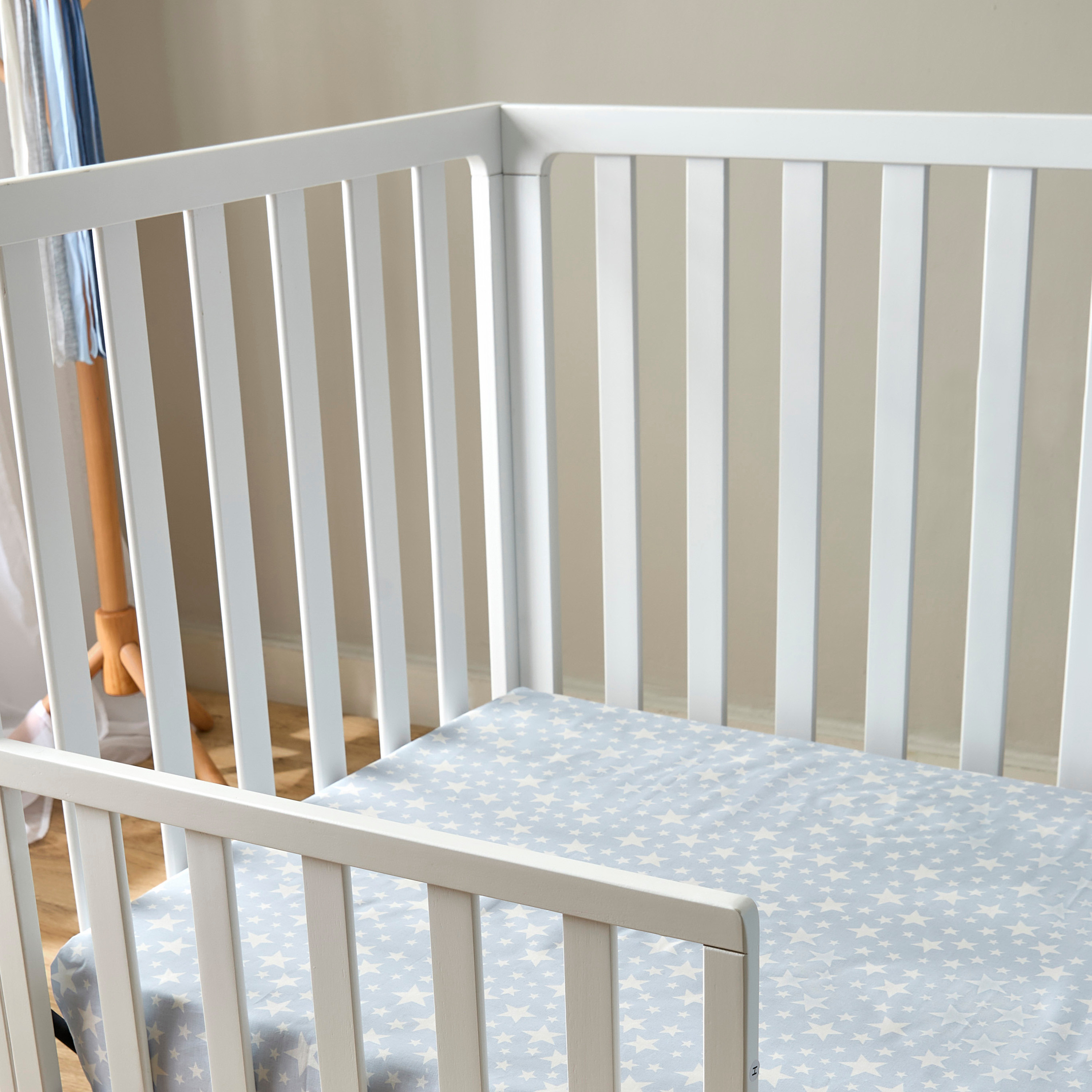 Juniors Austin Crib with Convertible Design and Adjustable Height (Up to 5 years)-baby-nursery-furniture-cribsandbeds-babycribs-image-6