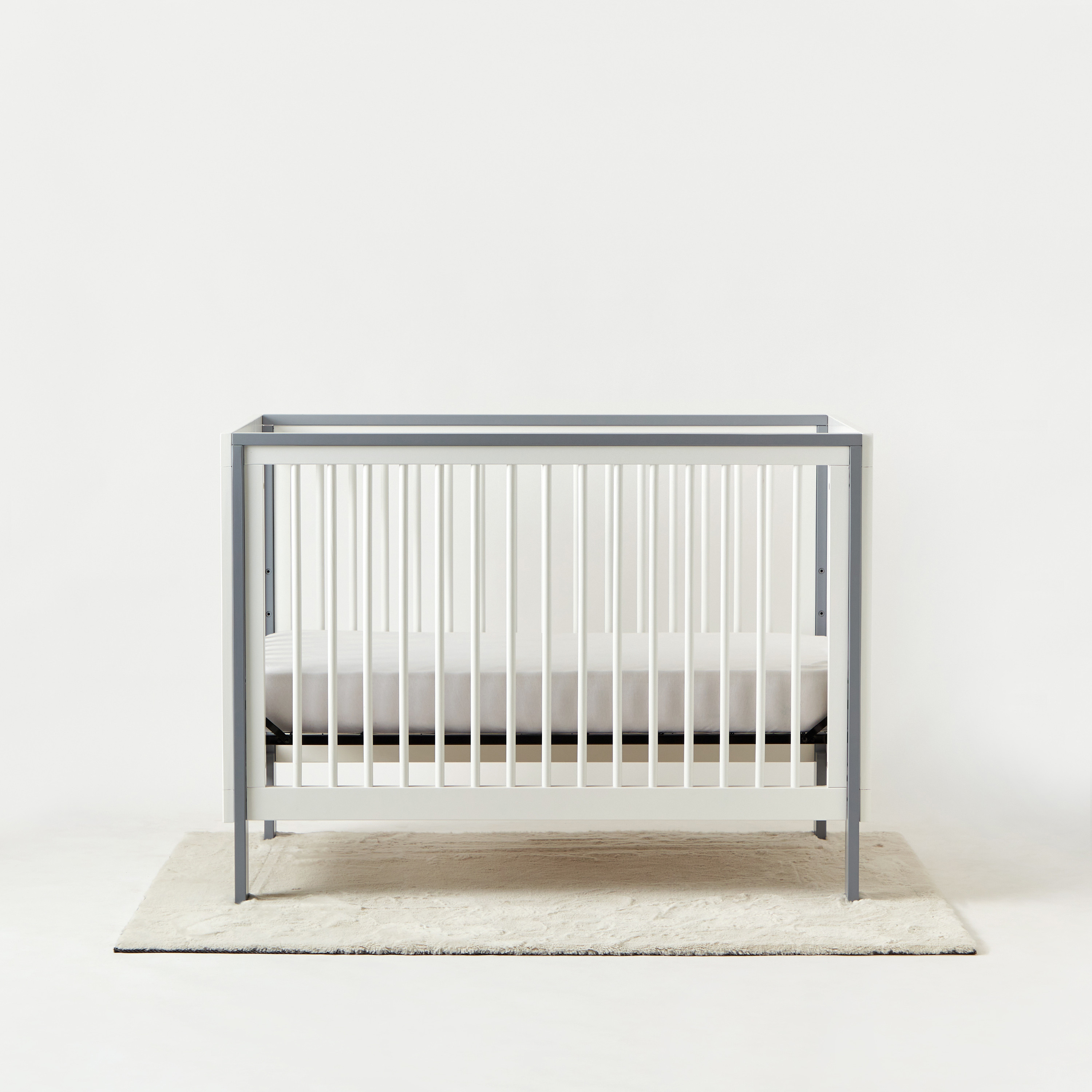 Juniors Adeline Crib with Adjustable Height (Up to 5 years)-baby-nursery-furniture-cribsandbeds-babycribs-image-3