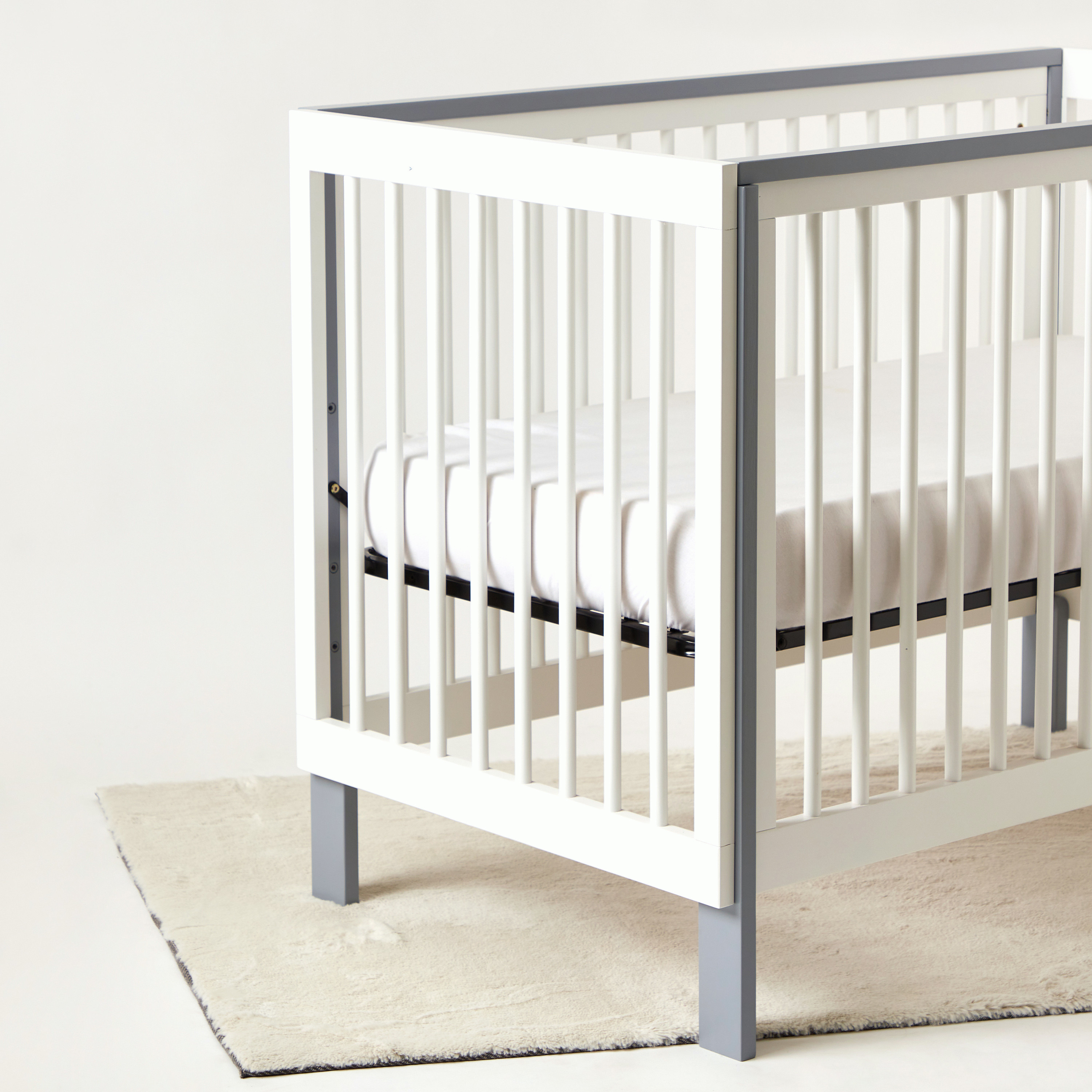 Juniors Adeline Crib with Adjustable Height (Up to 5 years)-baby-nursery-furniture-cribsandbeds-babycribs-image-7