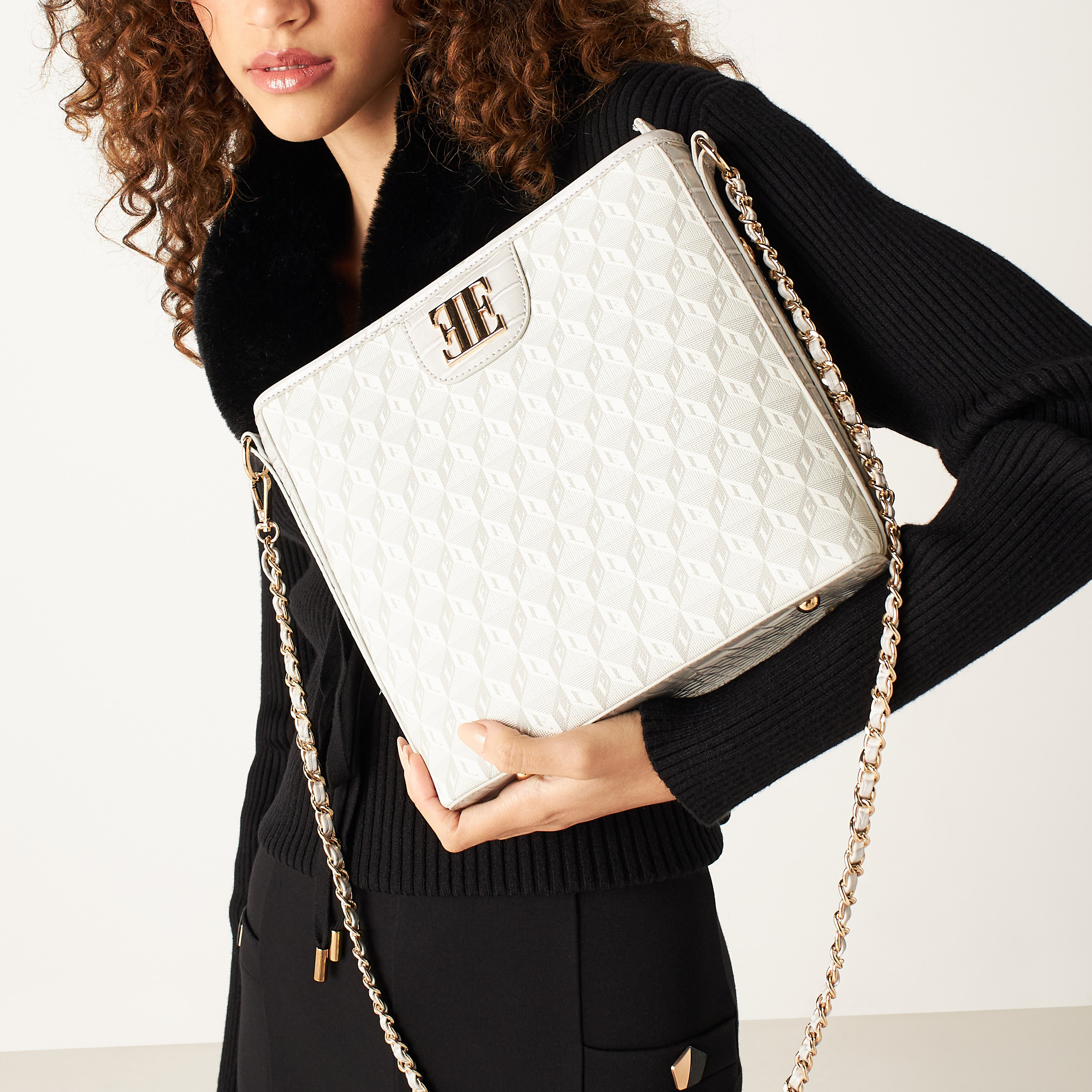 Elle deals chain tote