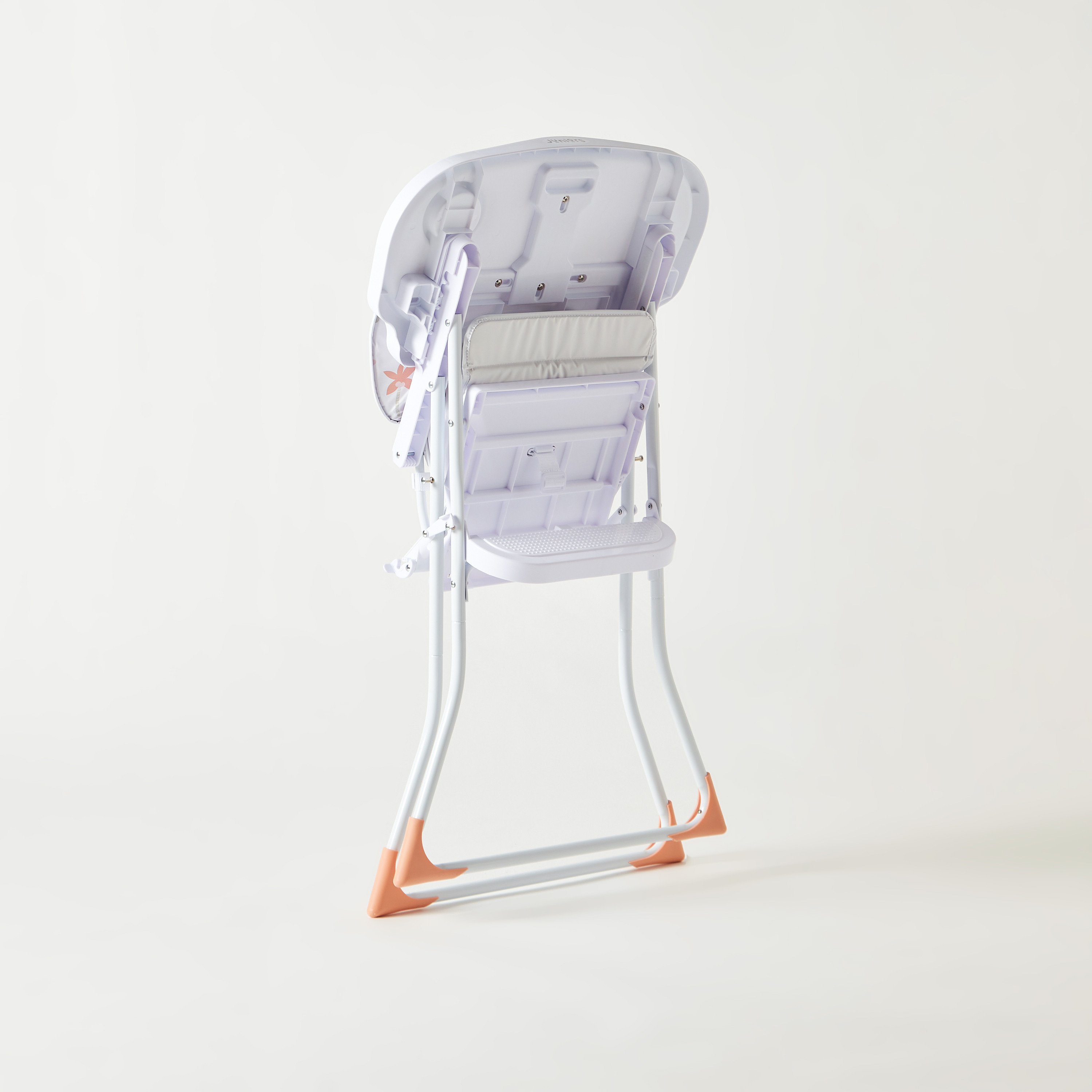 كرسي عالي بطبعات جينيسيس من جونيورز-baby-feeding-highchairsandboosters-image-7