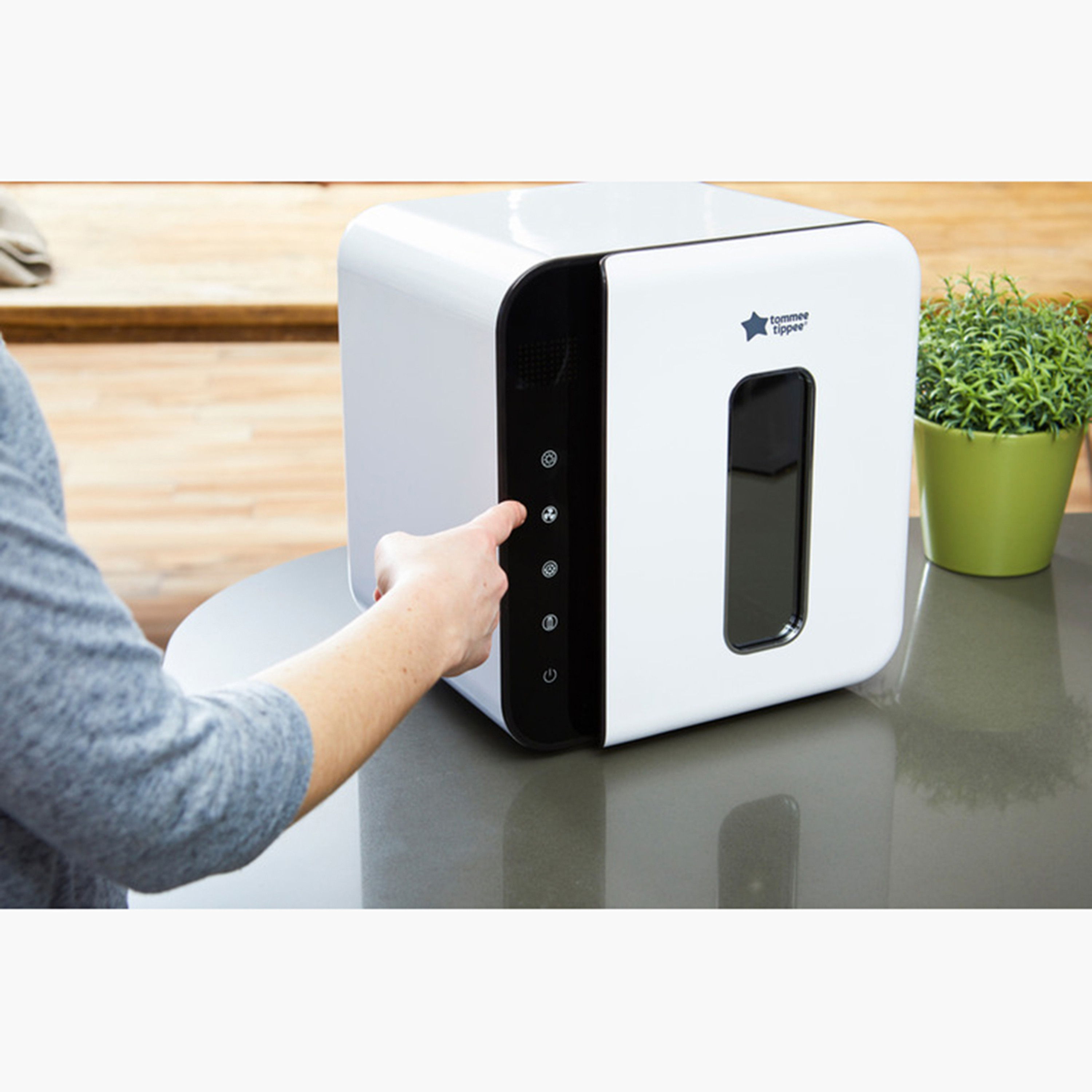 Tommee Tippee 3-in-1 UV Steriliser and Dryer-baby-feeding-sterilizersandwarmers-image-4