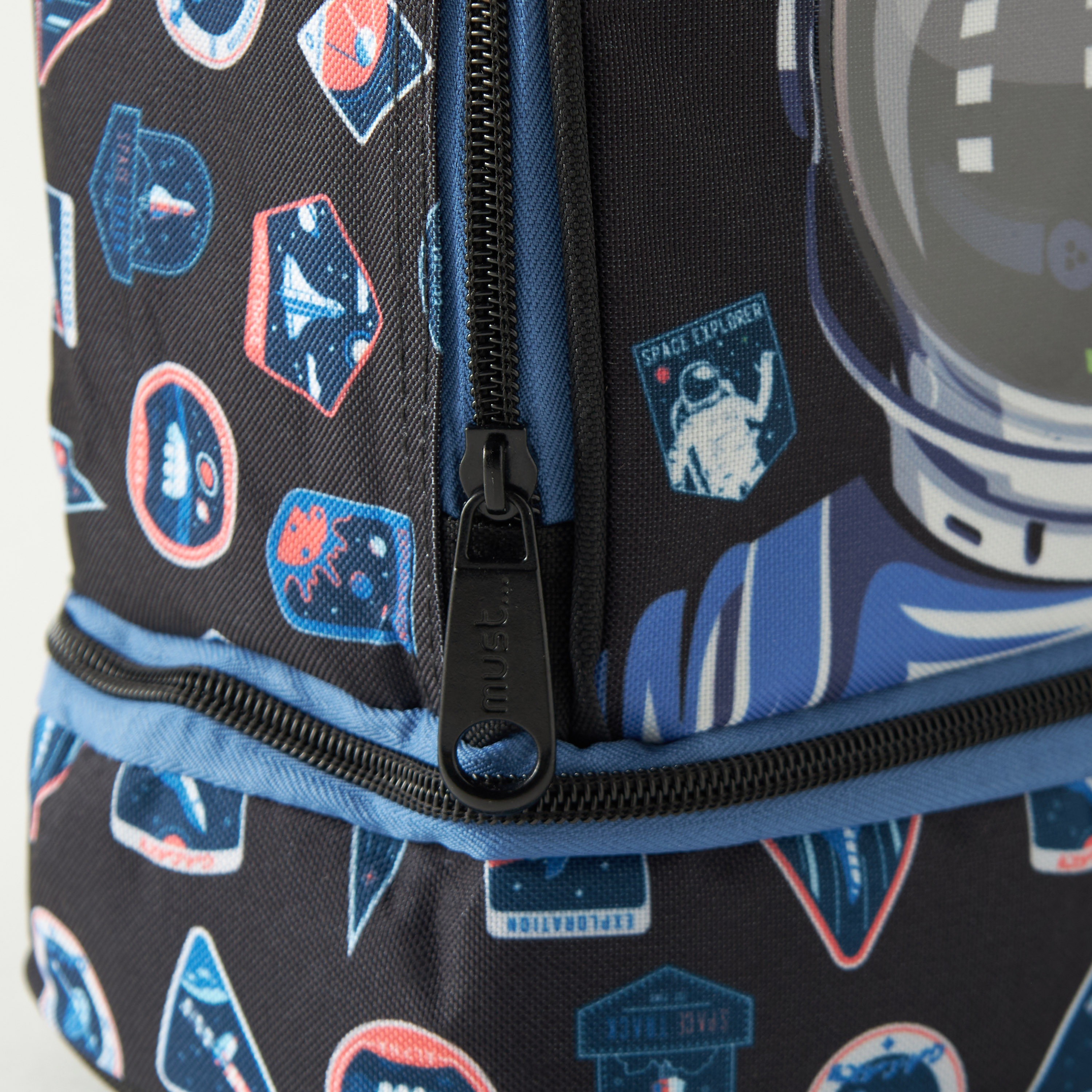 MUST Astronaut Print Lunch Bag with Adjustable Strap-school-lunchessentials-lunchbags-image-2