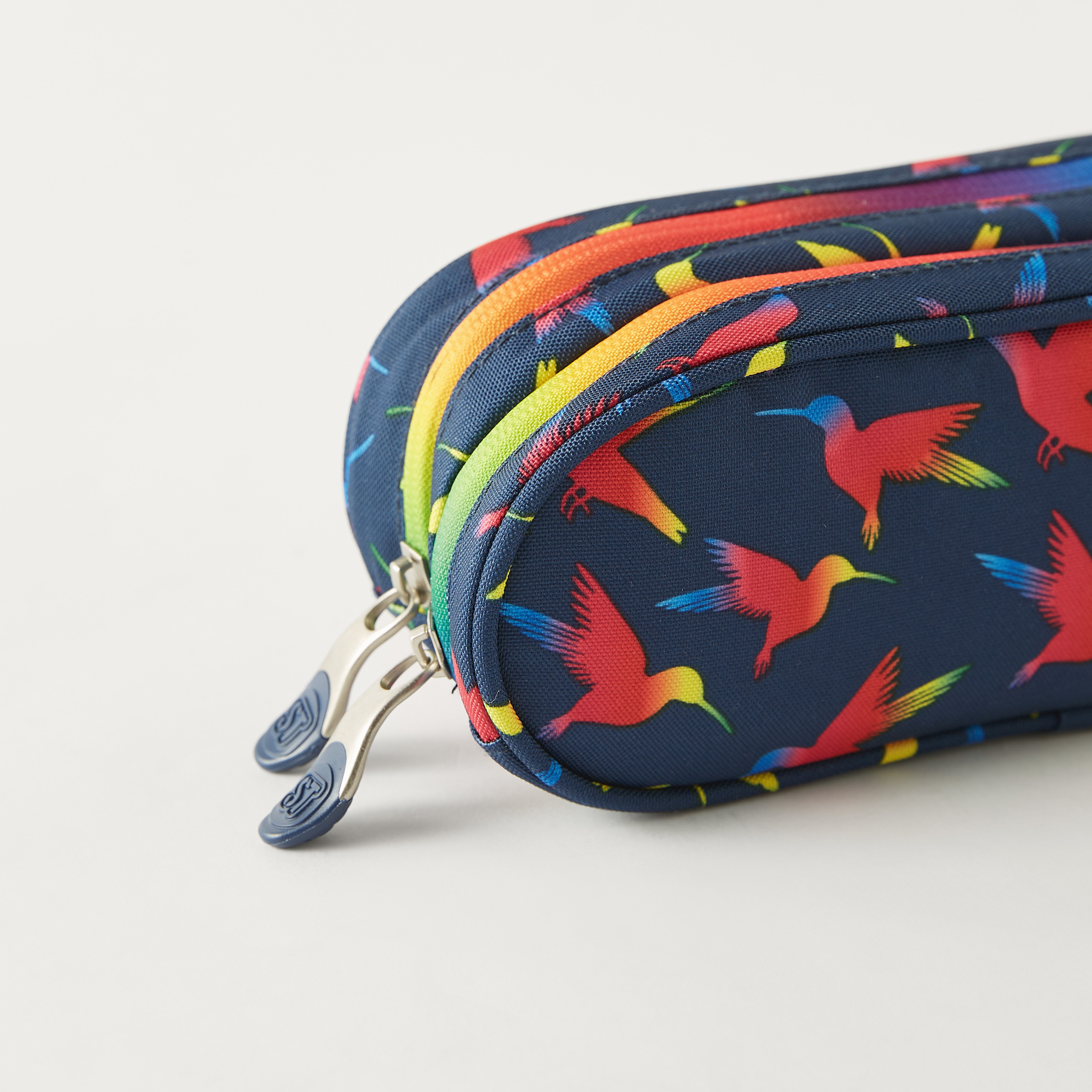 مقلمة بسحاب إغلاق وطبعات طائر من سانت رايت-school-stationery-pencilcases-image-3
