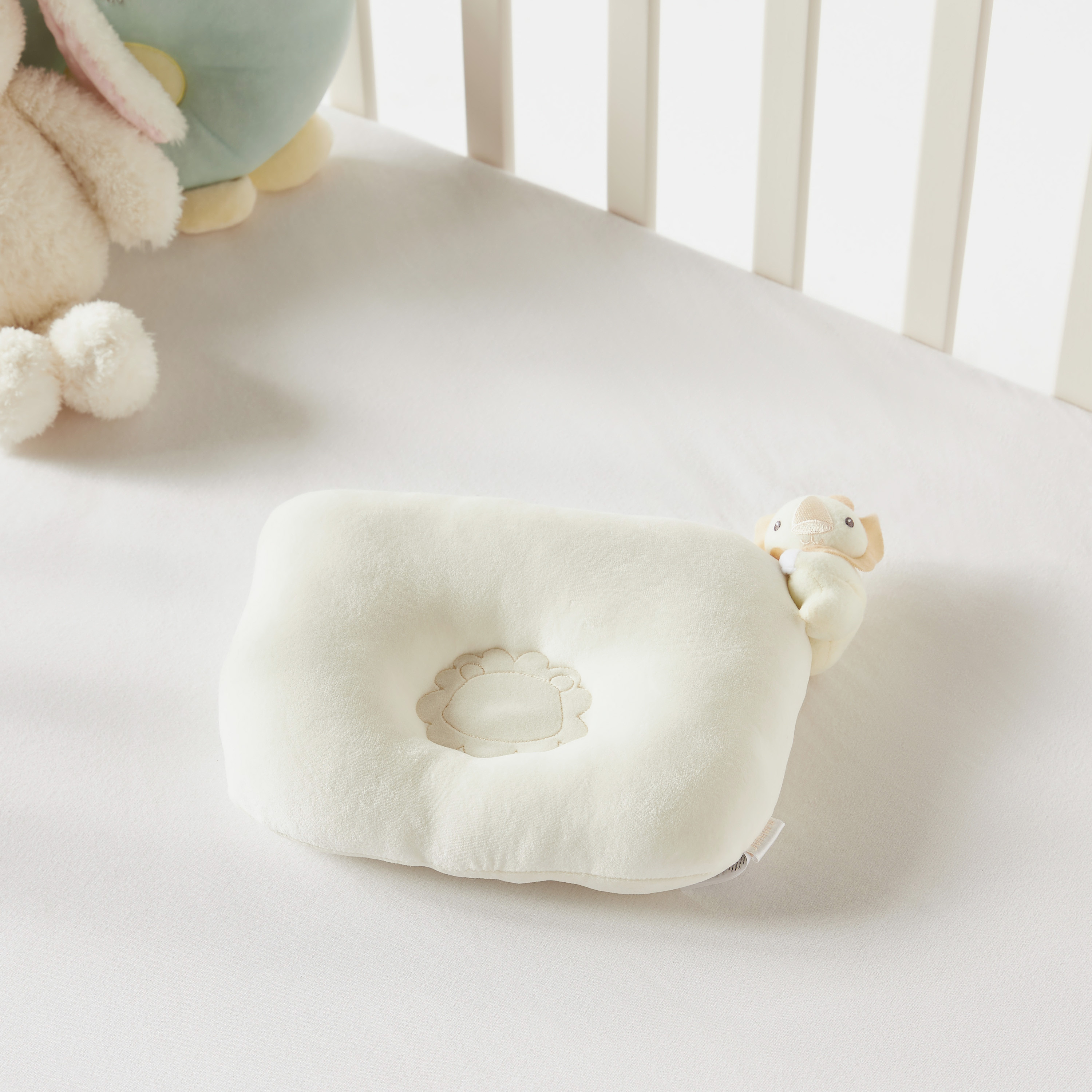 وسادة أسد من جونيورز-baby-nursery-babybedding-image-2
