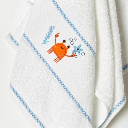 Juniors Lobster Embroidered Towel - 60x120 cm-Towels and Flannels-image-1