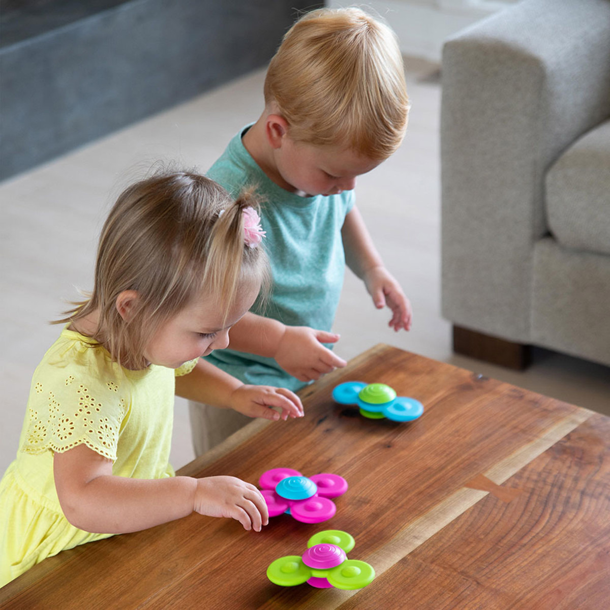 Fat Brain Toys Whirly Squigz Playset-toys-buildingblocks-constructionsets-image-4