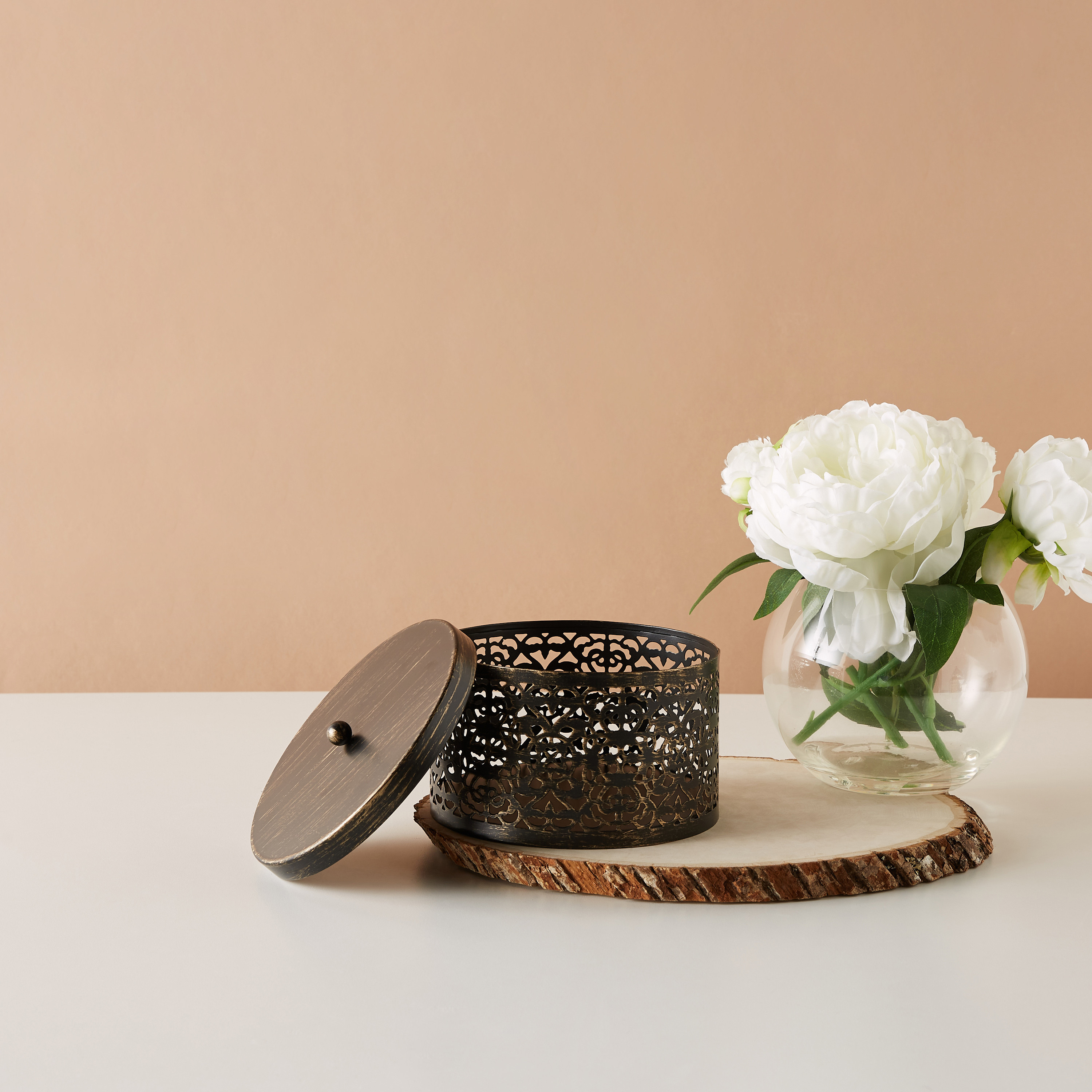 Cutwork Textured Metal Decorative Box with Lid-household-decor-decorativeobjectsandsculptures-image-1