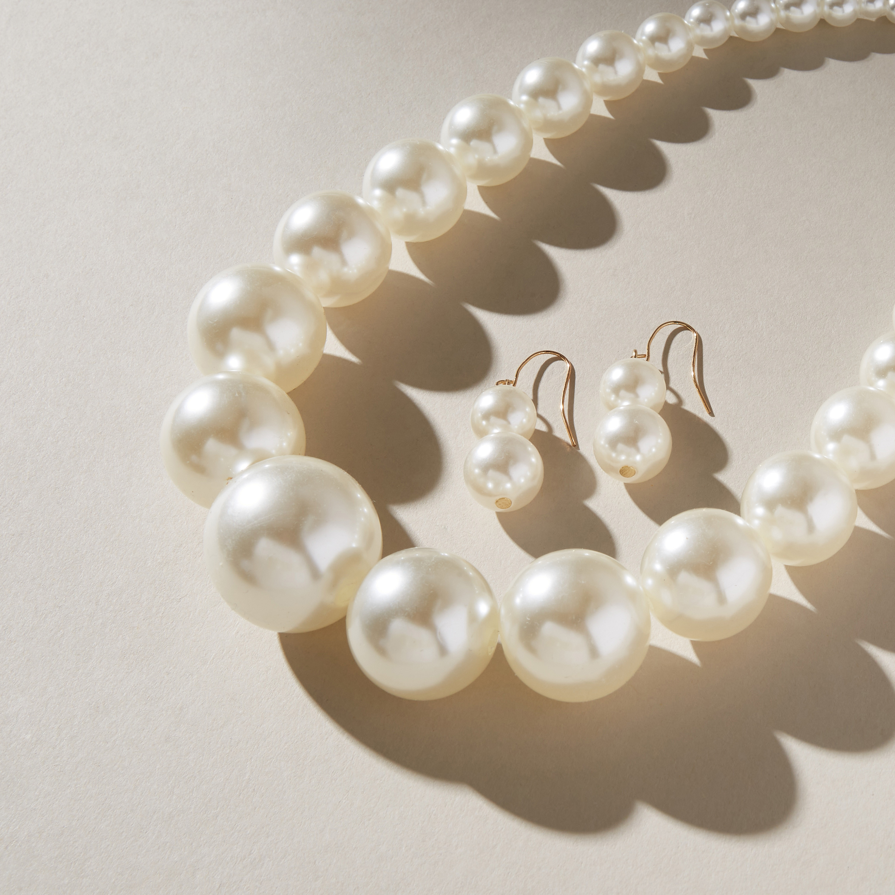 Pearl Necklace and Earrings Set-women-watchesandjewellery-jewellery-jewellerysets-image-2