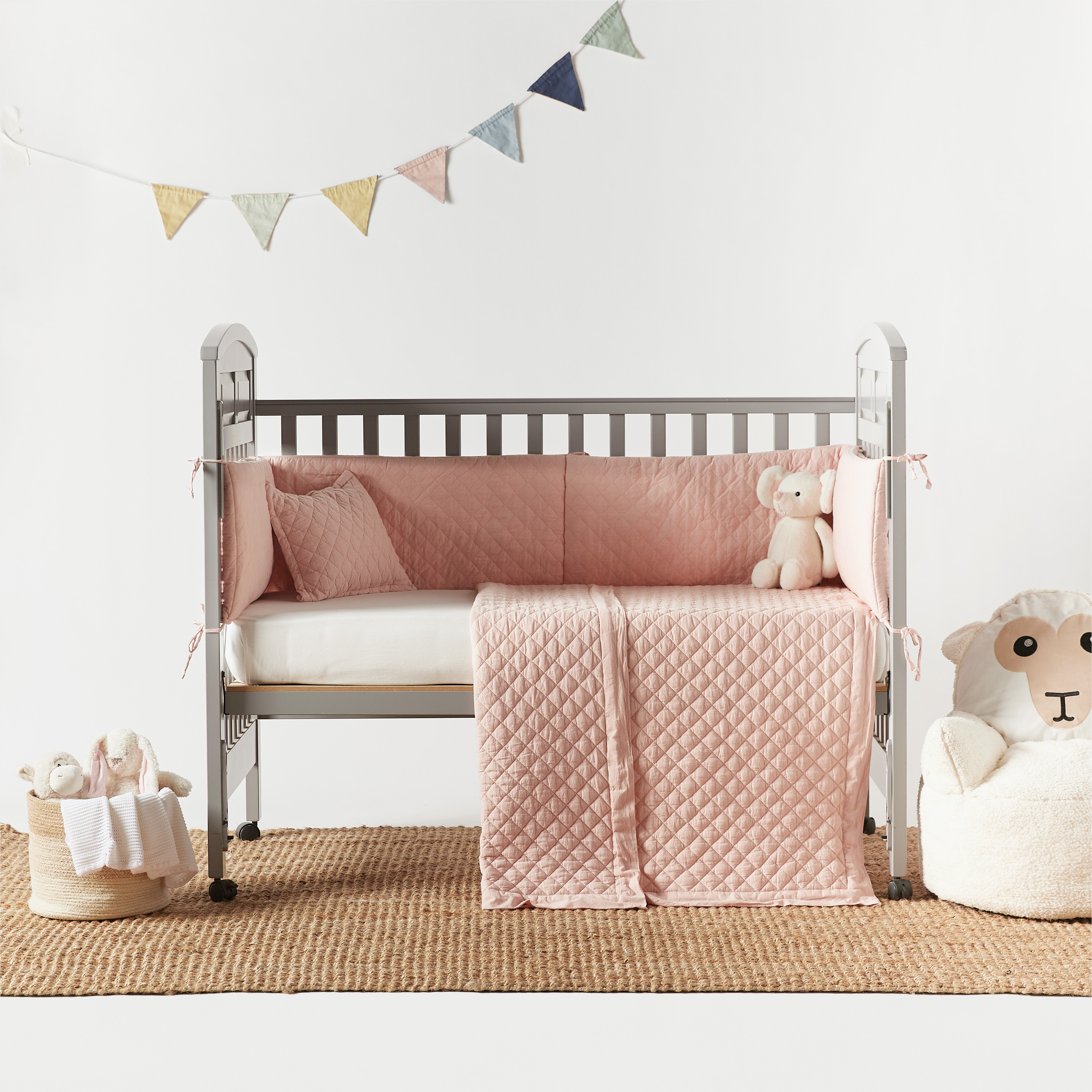 Giggles Textured Cot Bumper 30x400 cms