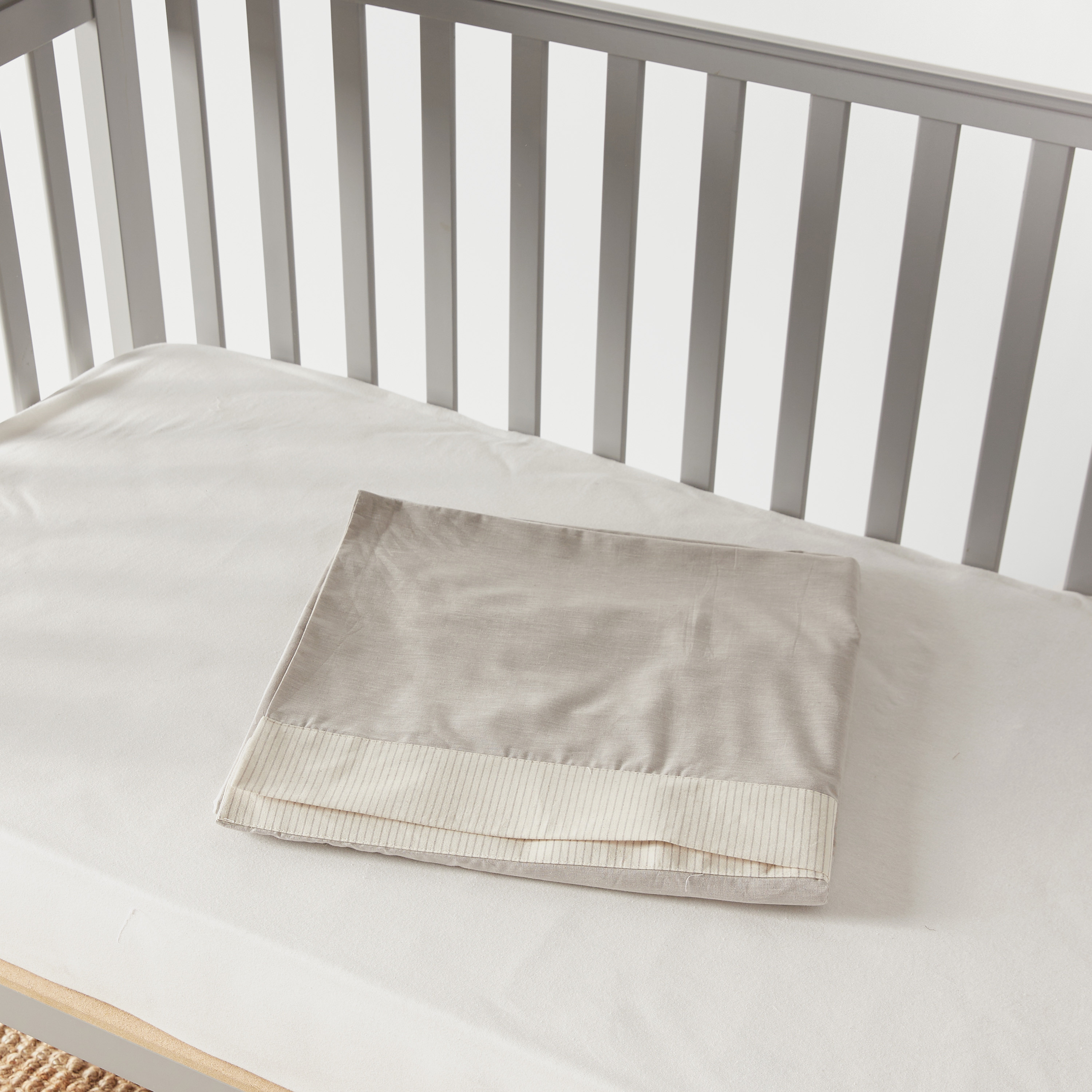 Giggles Solid Crib Skirt - 70x130x38 cms-baby-nursery-babybedding-image-4