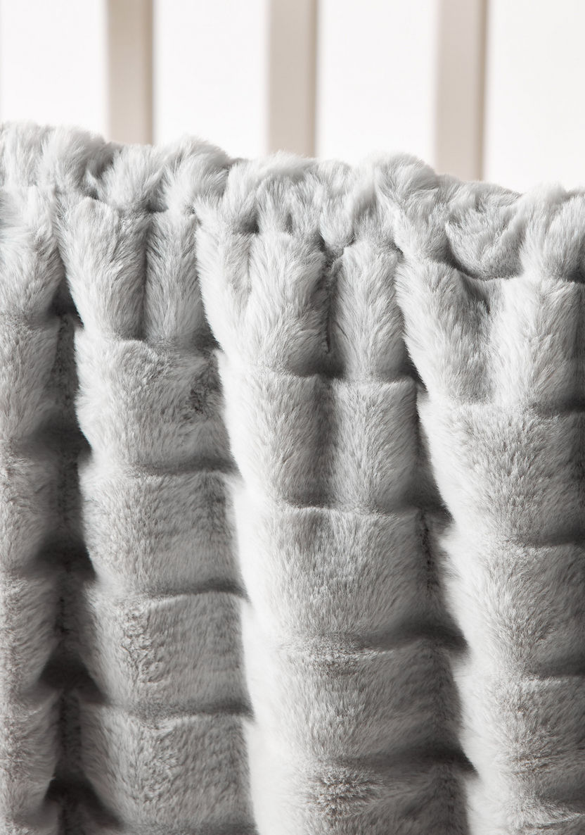 Juniors Ribbed Faux Fur Blanket - 100x127 cms-Blankets and Throws-image-1