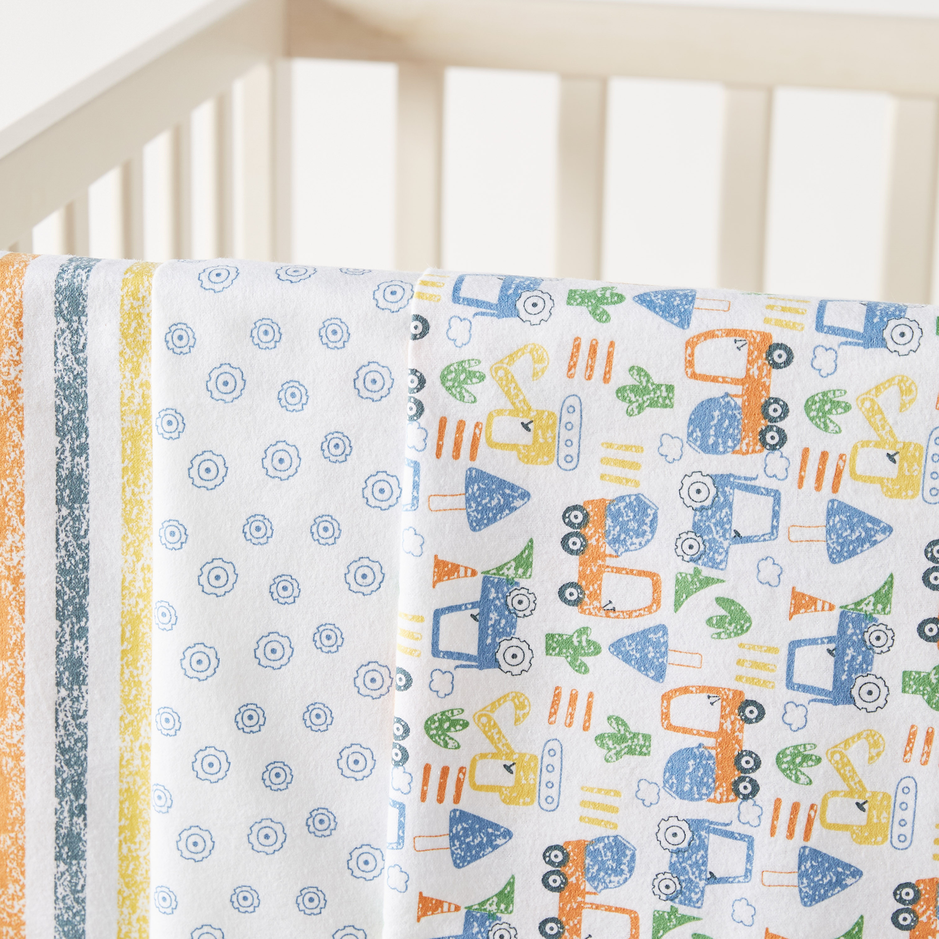 Juniors 3-Piece Printed Flannel Swaddle Wrap Set - 75x75 cms-baby-nursery-blanketsandswaddles-swaddlesandsleepingbags-image-2
