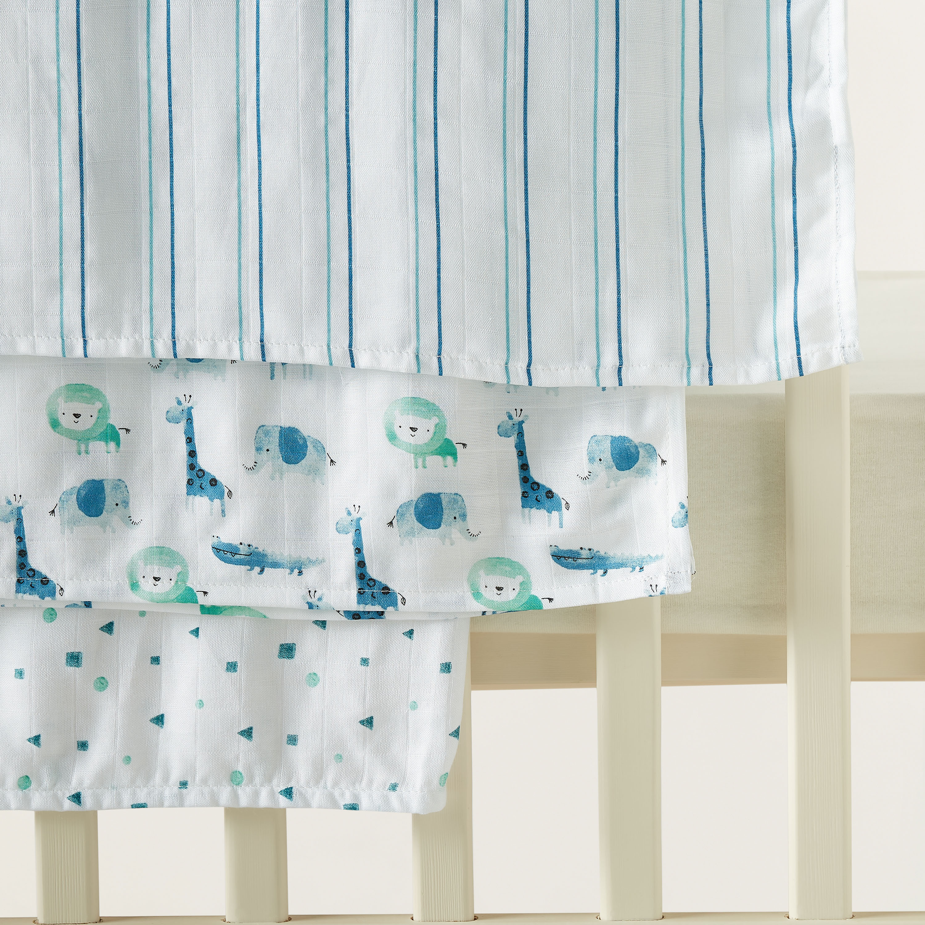 Giggles Printed 3-Piece Bamboo Muslin Swaddle Blanket Set - 120x120 cms-baby-nursery-blanketsandswaddles-swaddlesandsleepingbags-image-3