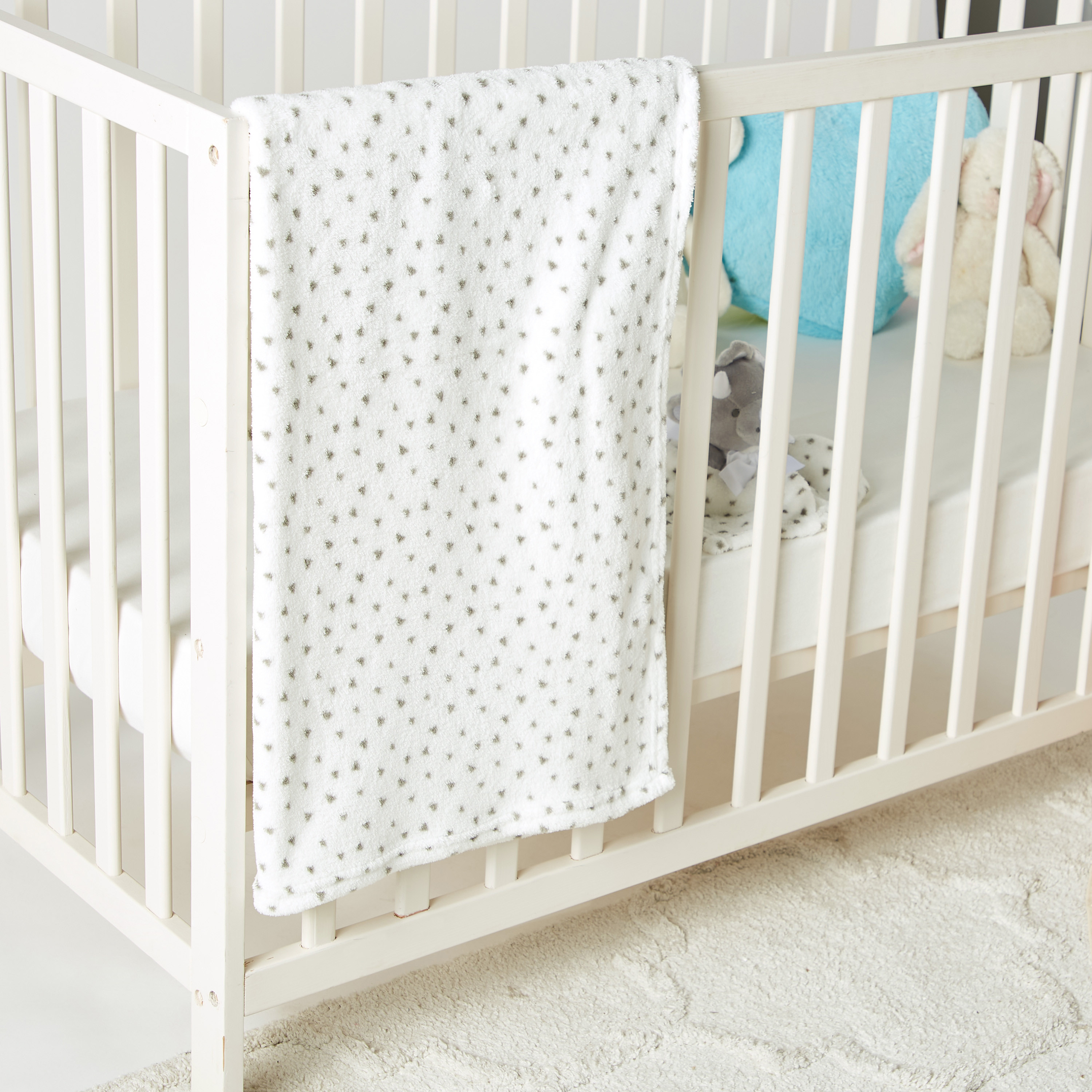 Juniors All-Over Print Raschel Blanket - 75x90 cm-baby-nursery-blanketsandswaddles-blanketsandquilts-image-2