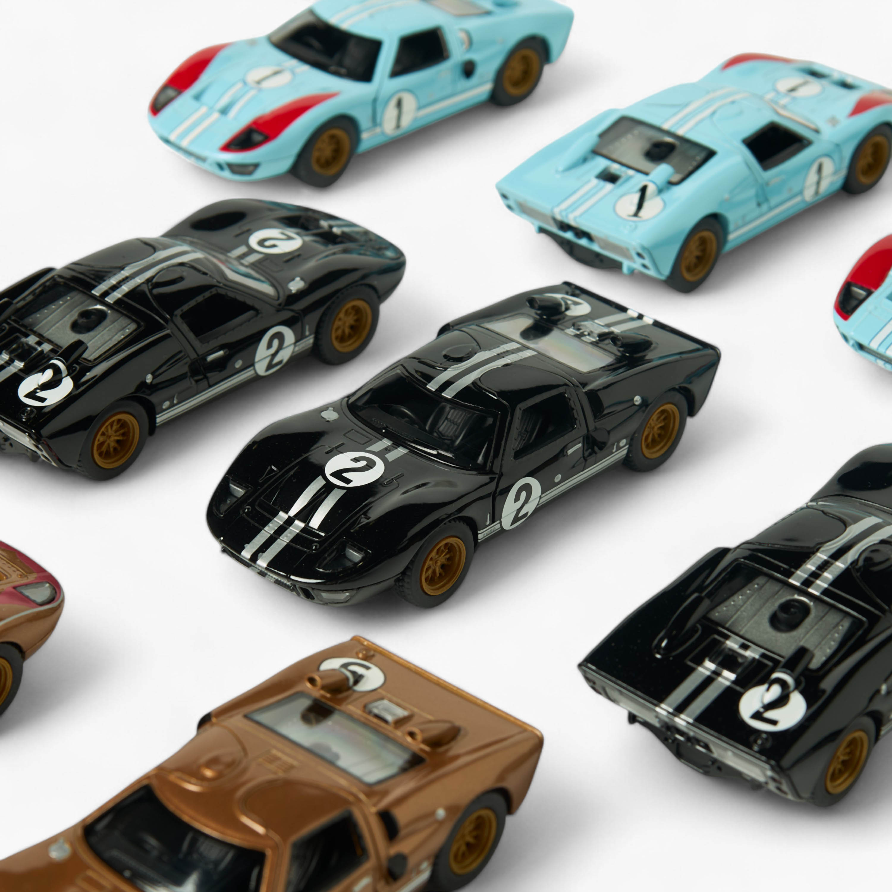 لعبة سيارة مصبوبة فورد 1966 جي تي 40 إم كيه إي من كينسمارت - طقم من 12 قطعة-toys-playvehicles-cars-image-2