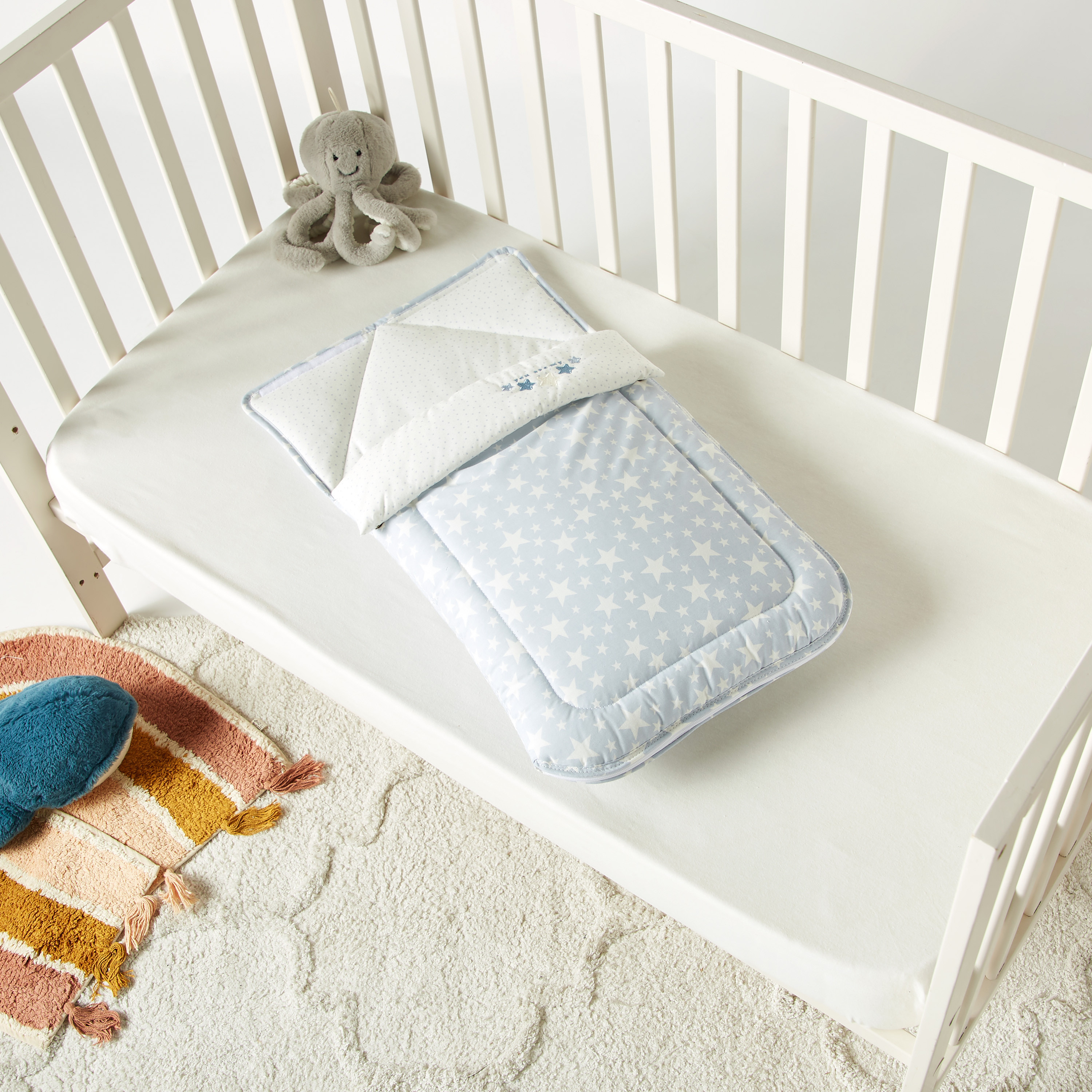 Cambrass All-Over Print Nest Clips-baby-nursery-blanketsandswaddles-swaddlesandsleepingbags-image-1